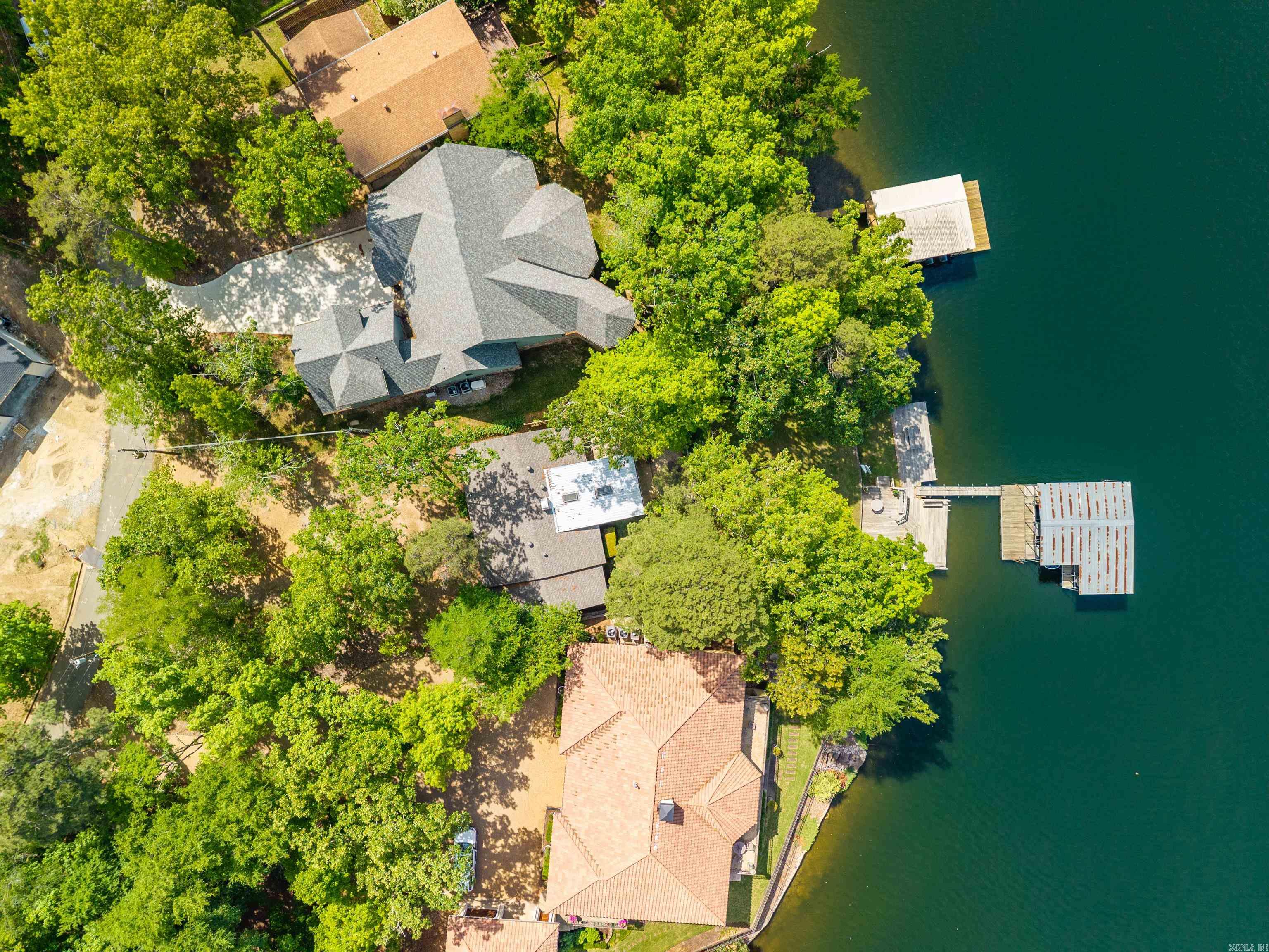 BAYSHORE ACRES - Residential