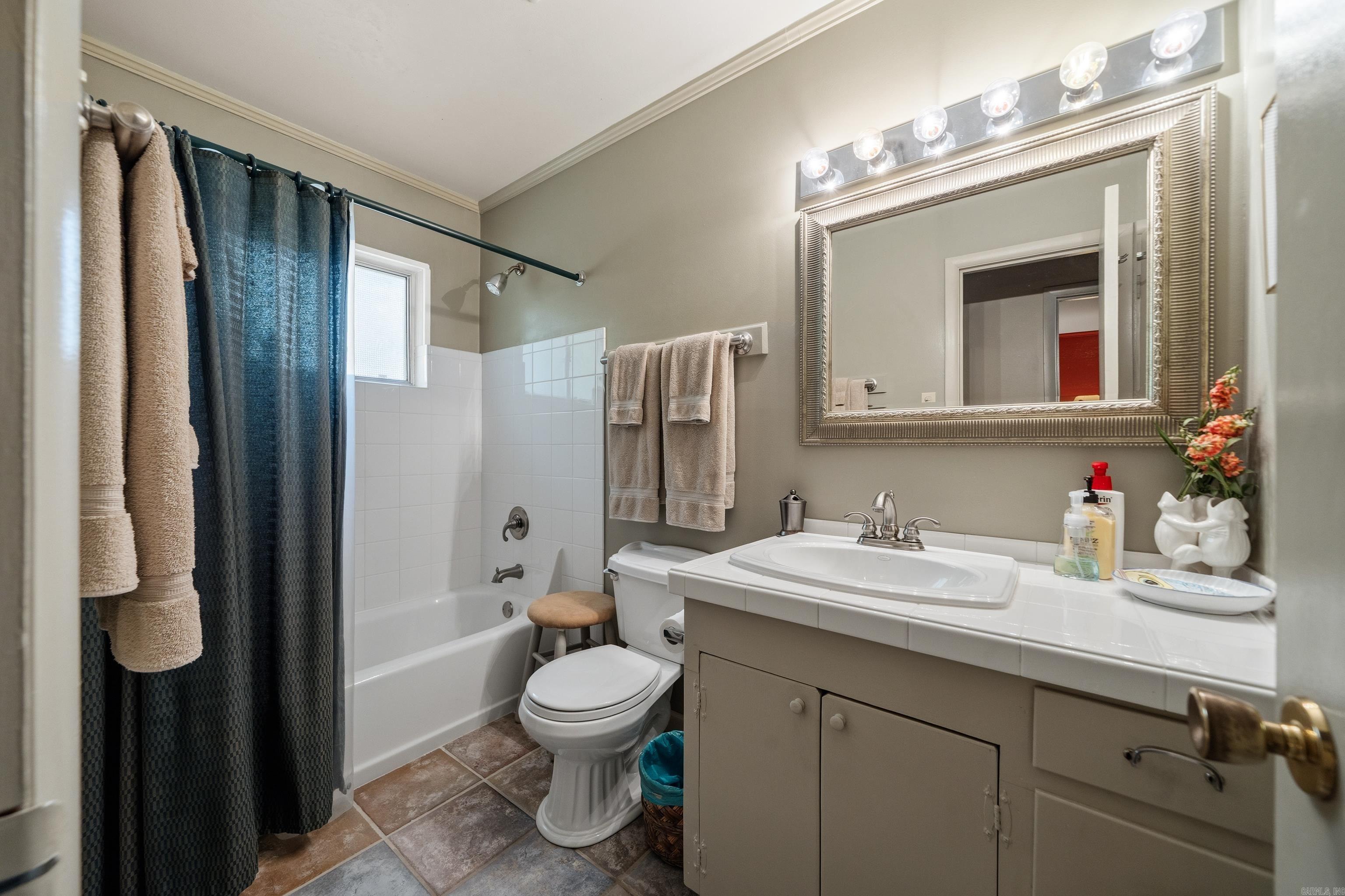 BAYSHORE ACRES - Residential