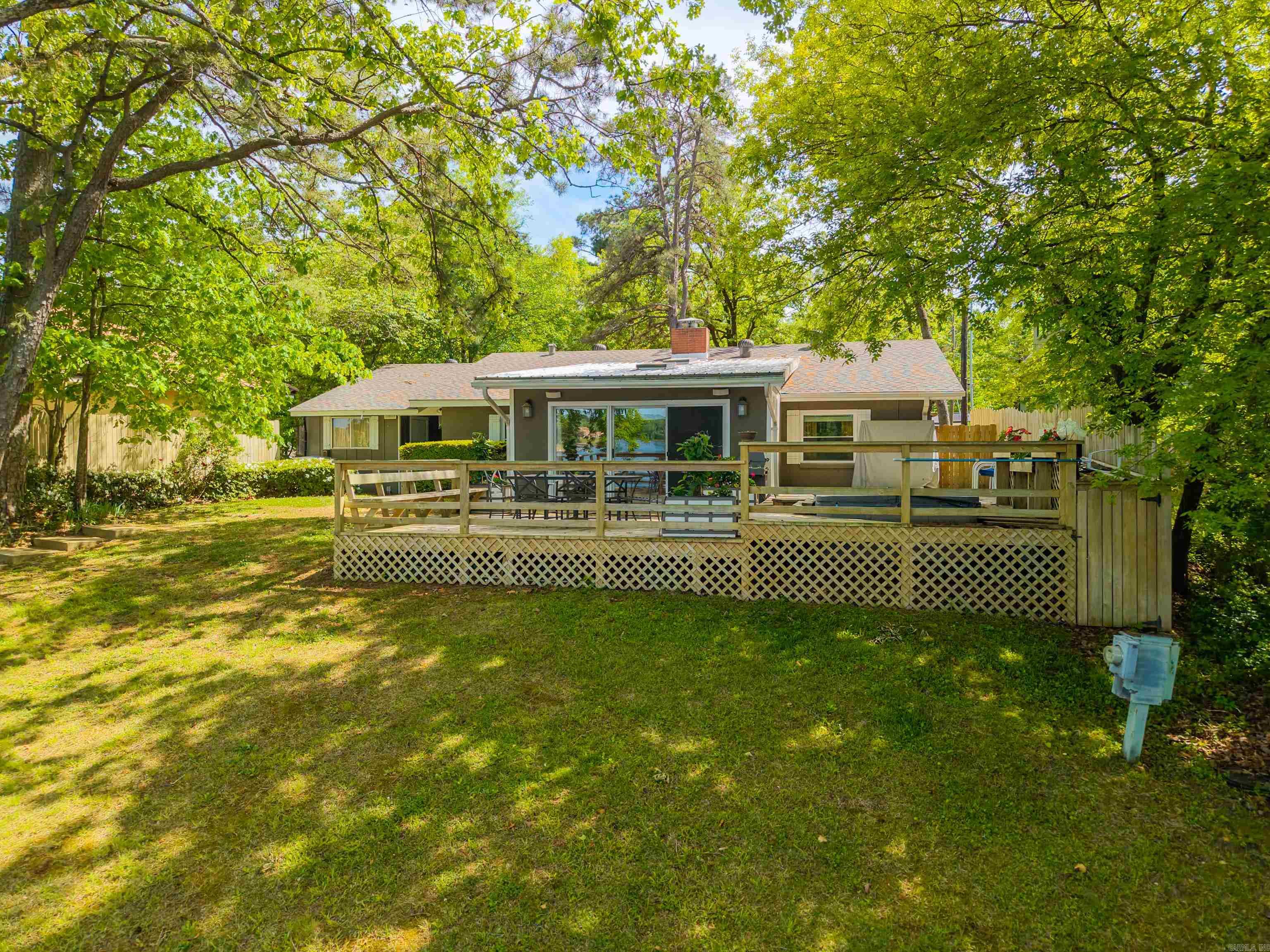 BAYSHORE ACRES - Residential