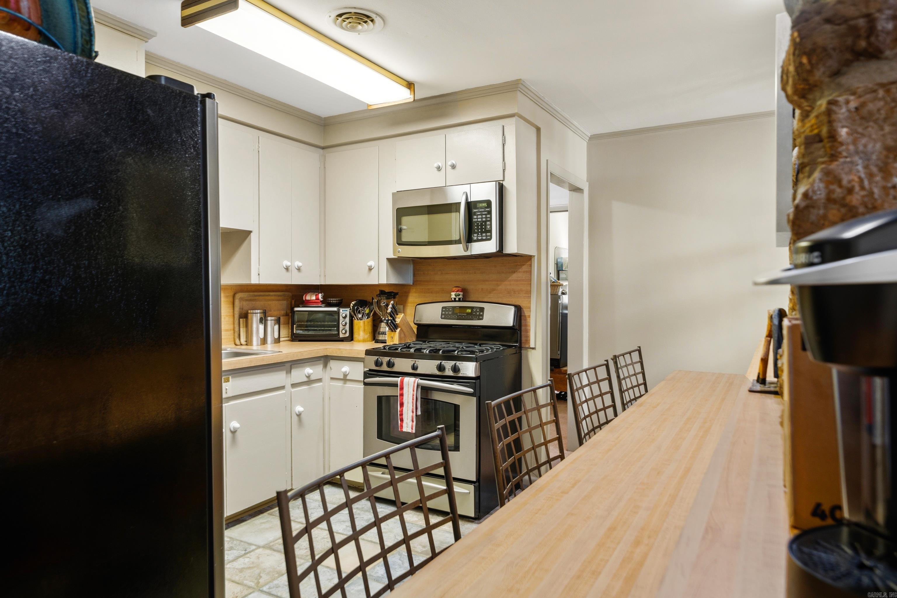 BAYSHORE ACRES - Residential