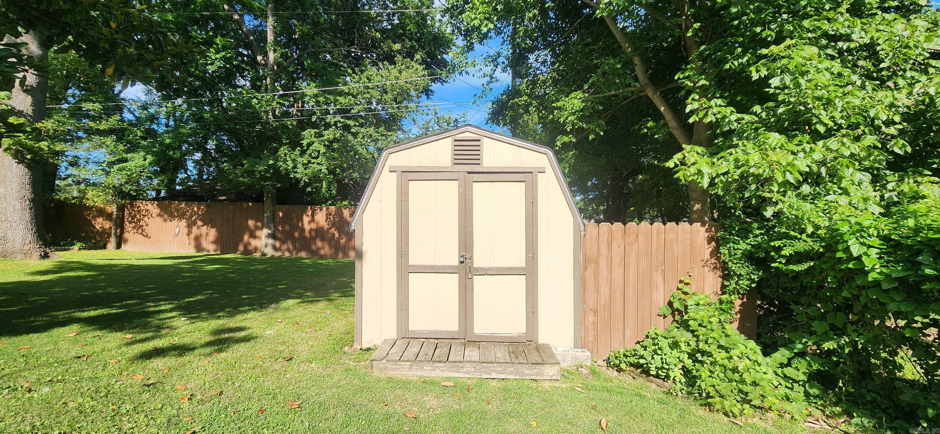 GARDEN OAKS ADD - Residential