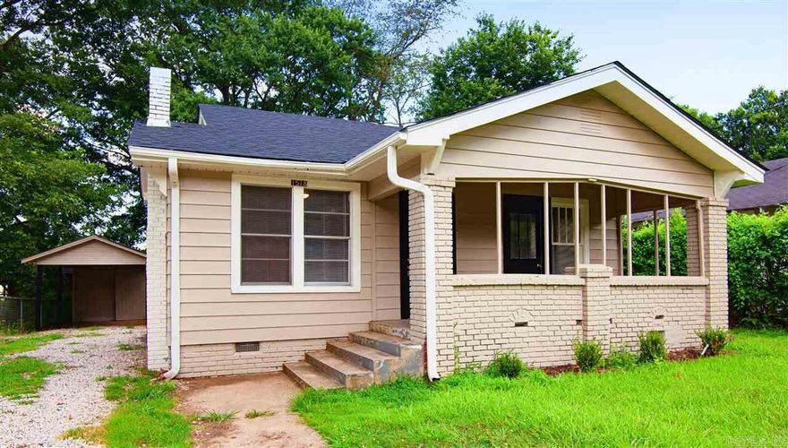 Cute 2BD with great curb appeal in Argenta! Perfect covered front porch with a fenced in backyard that is perfect for BBQ's. The lease for this property is two years and income has to be three times the amount of rent unless you have a housing voucher.