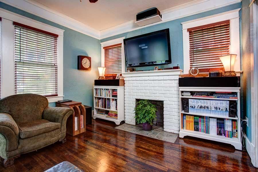 Melrose Place - Residential