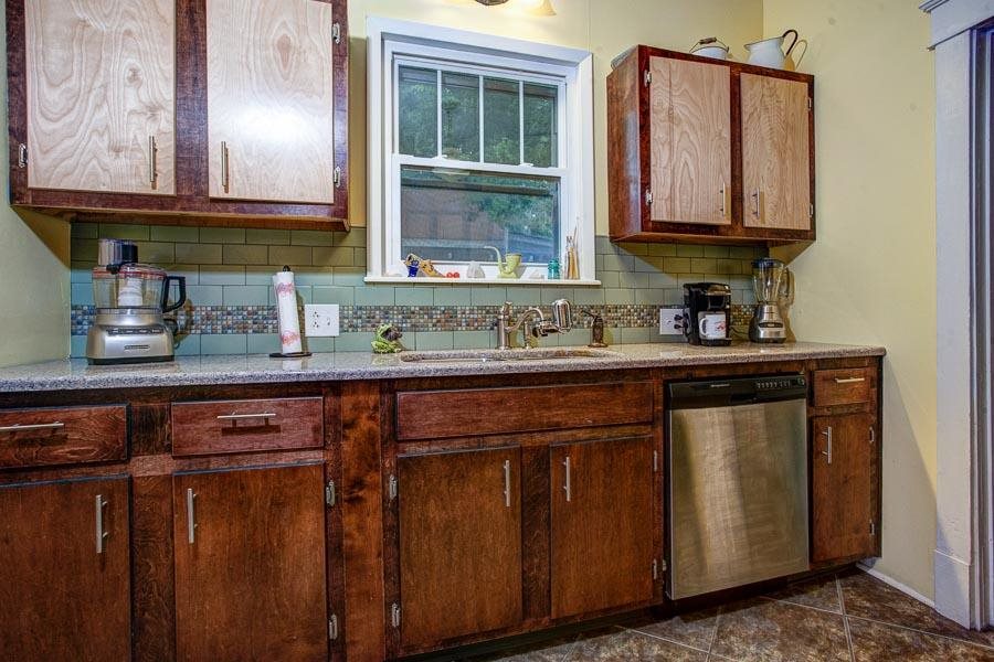 Melrose Place - Residential