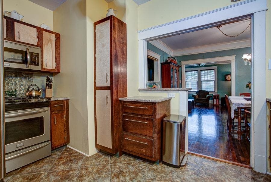 Melrose Place - Residential