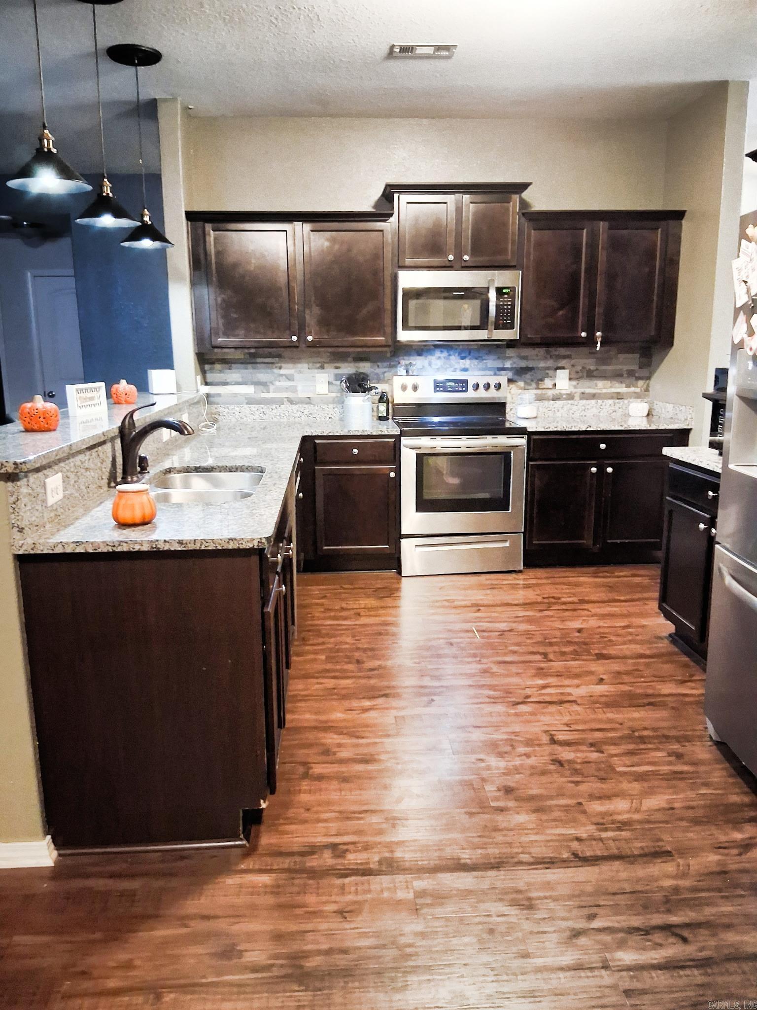 BENT TREE ESTATES - Residential