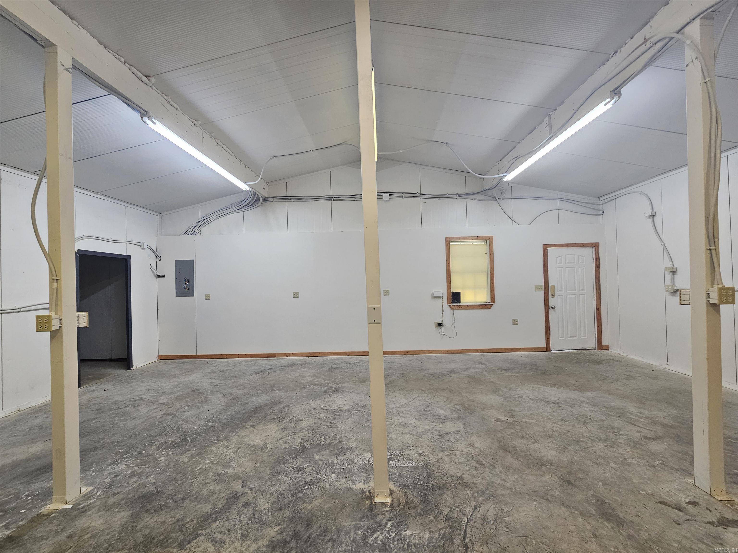 CANE CREEK MINI-FARMS - Residential