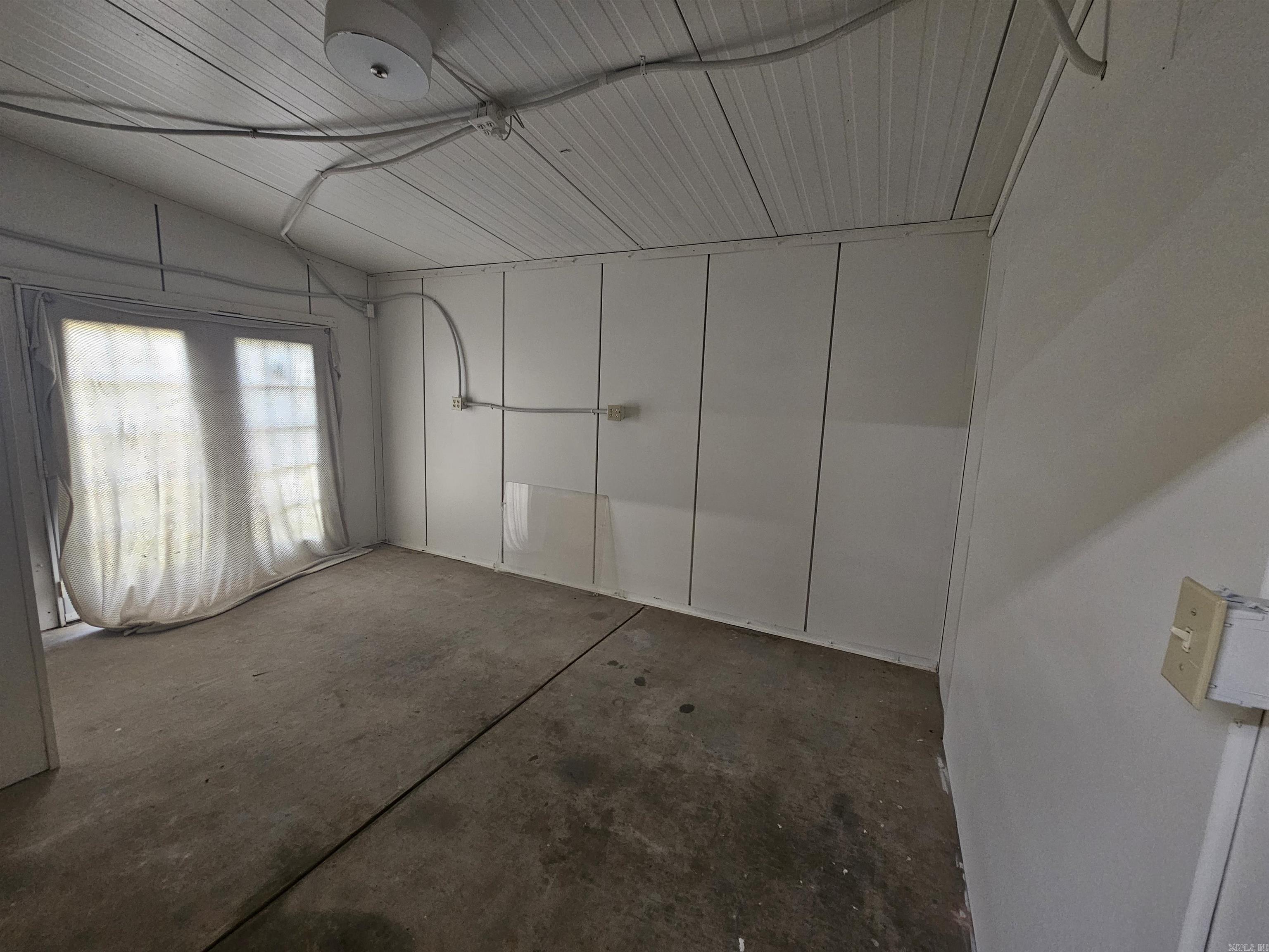 CANE CREEK MINI-FARMS - Residential