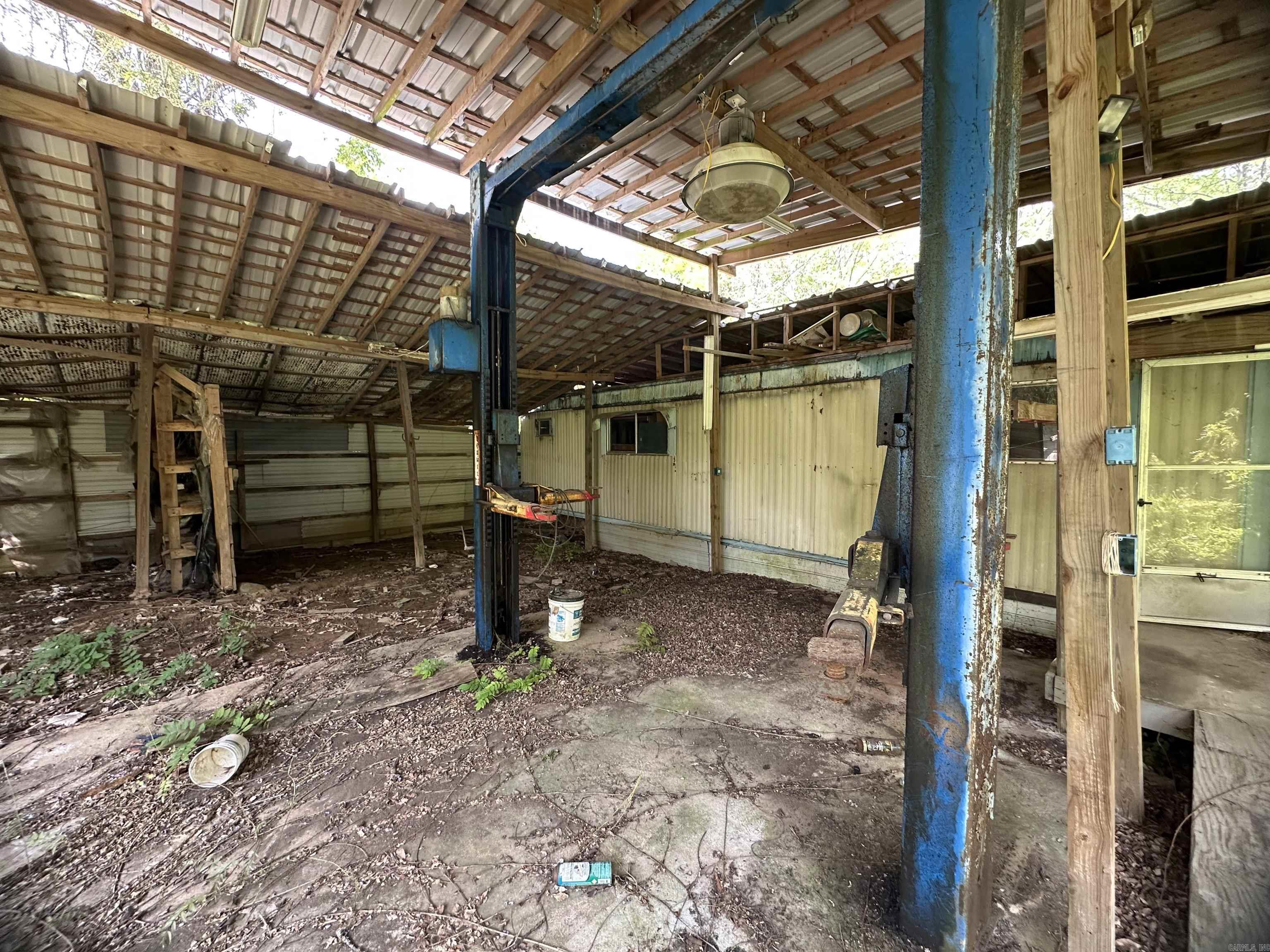 CANE CREEK MINI-FARMS - Residential