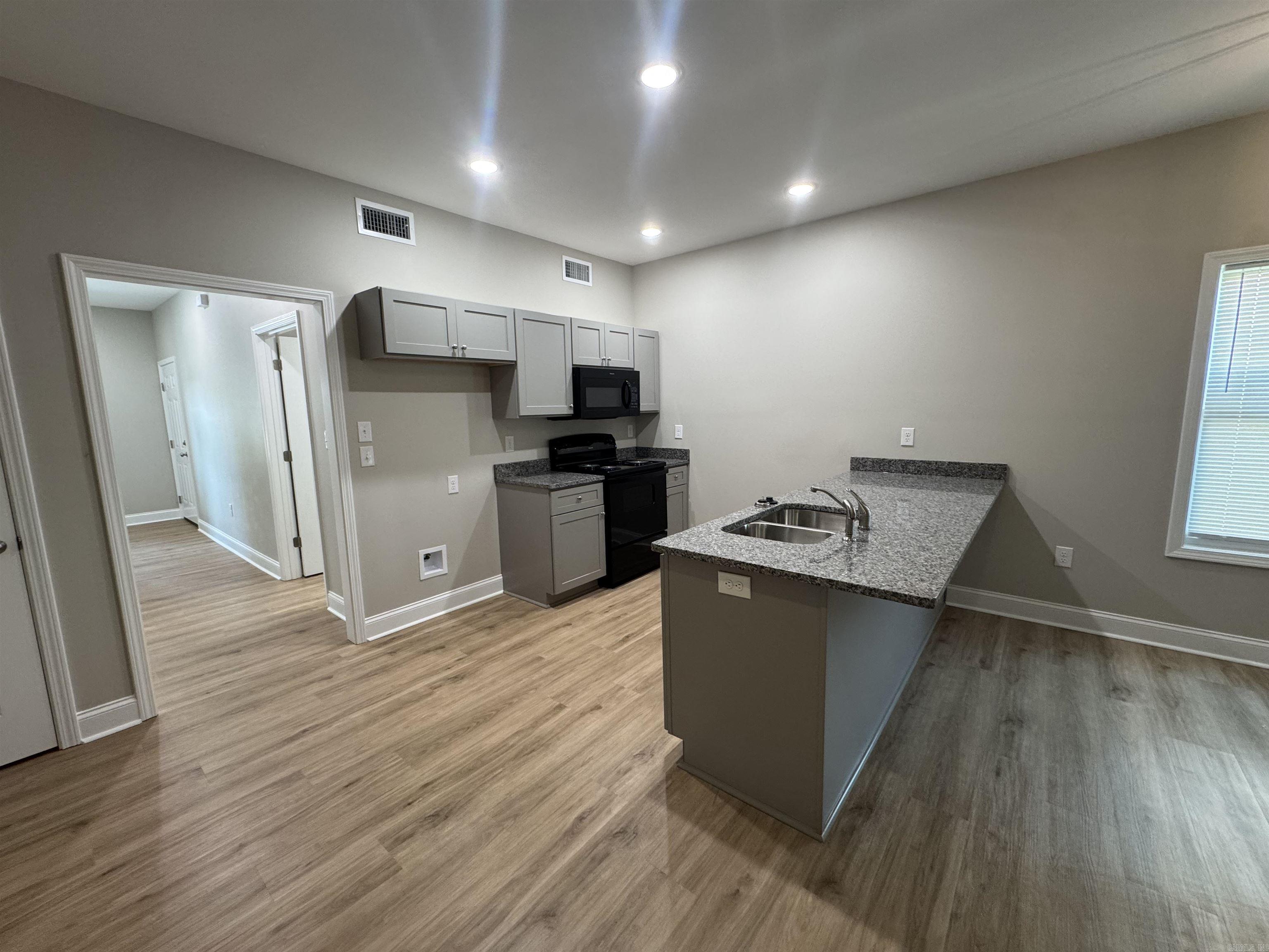 GALLOWAYS ADDN - Residential Lease