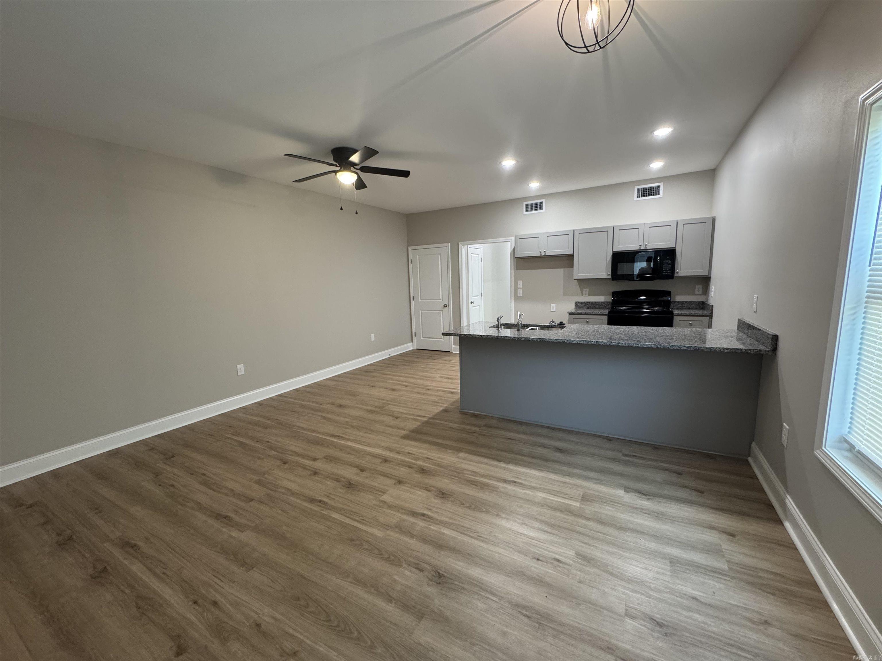 GALLOWAYS ADDN - Residential Lease