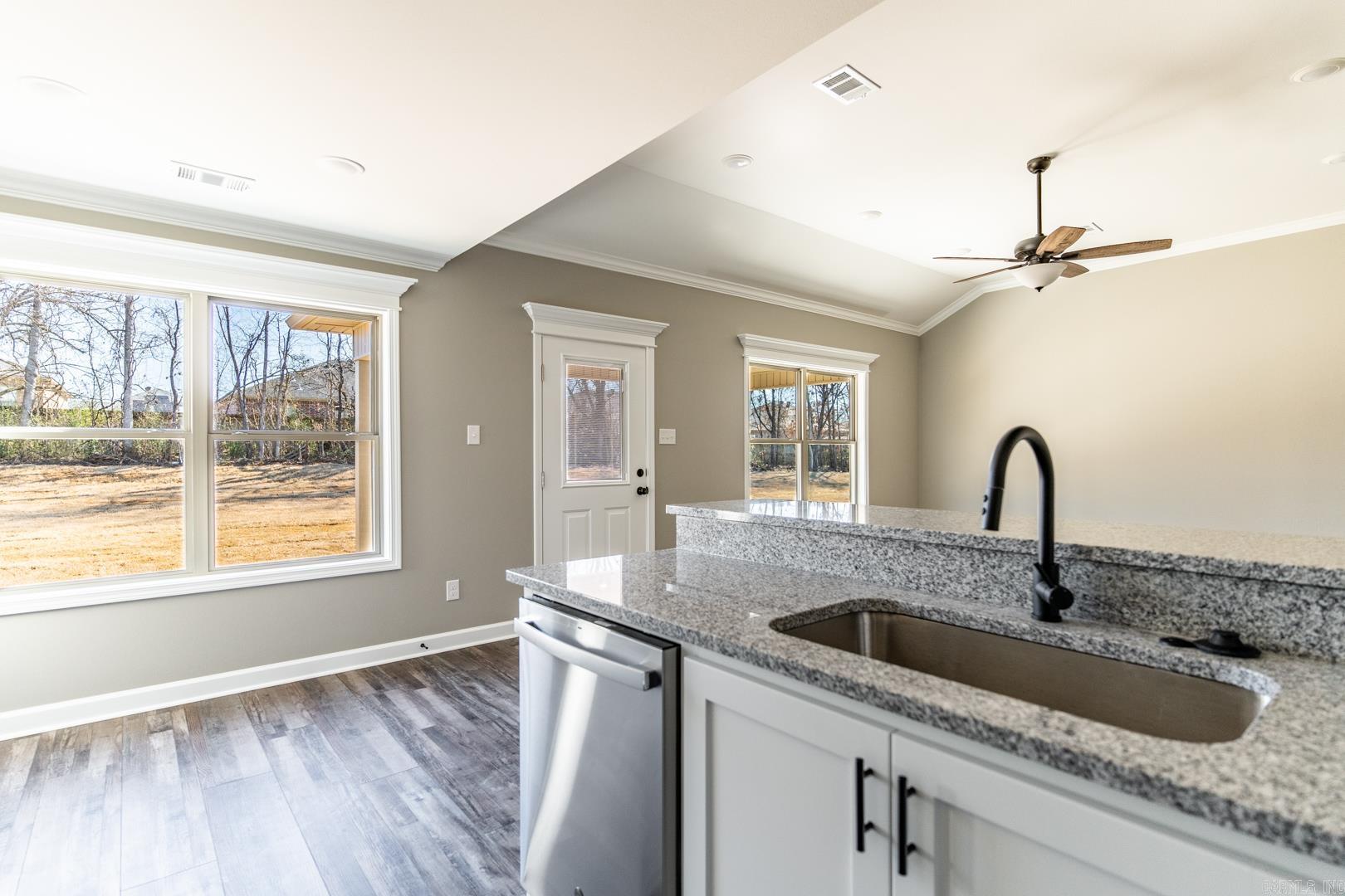 MAGNOLIA ESTATES - Residential