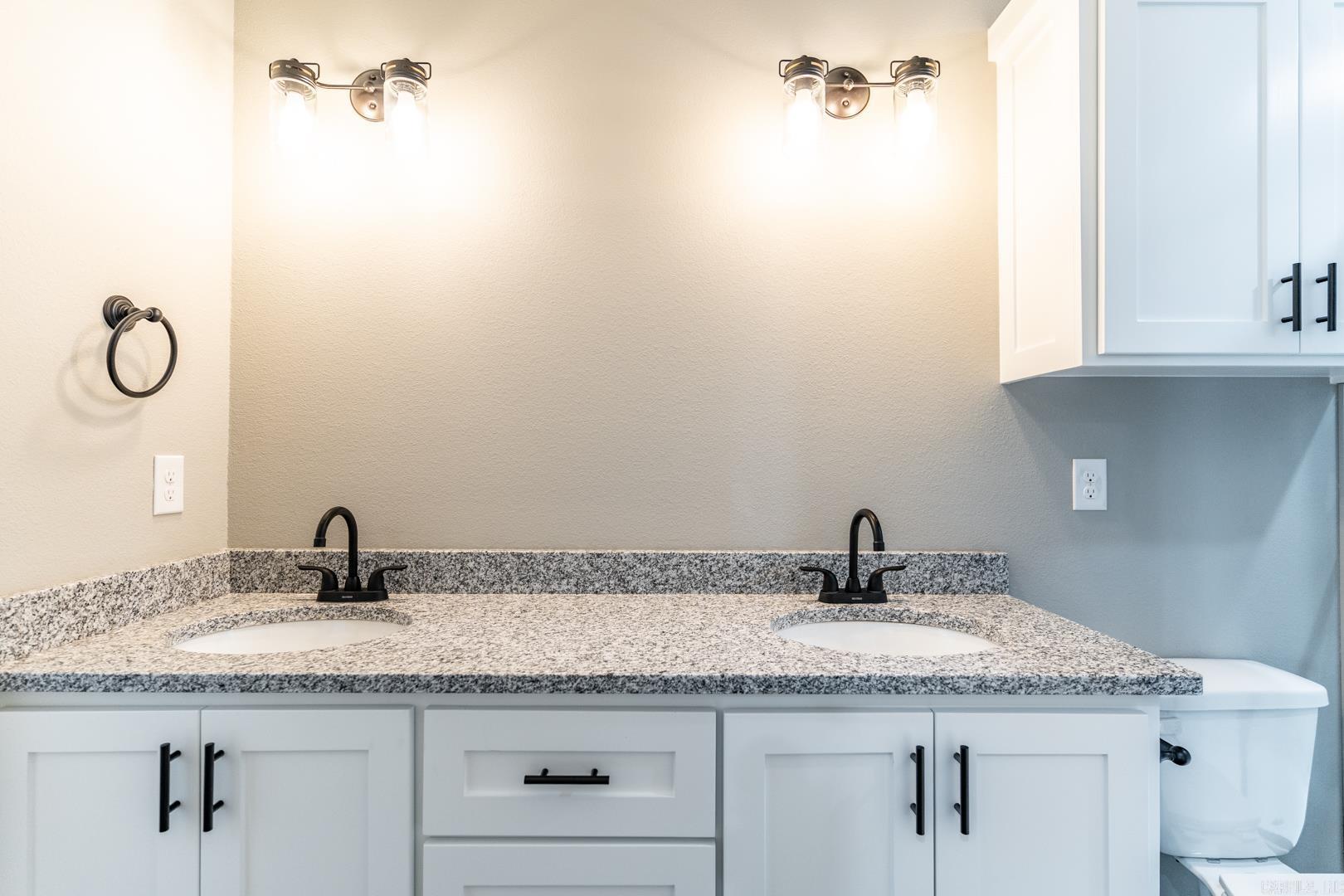 MAGNOLIA ESTATES - Residential