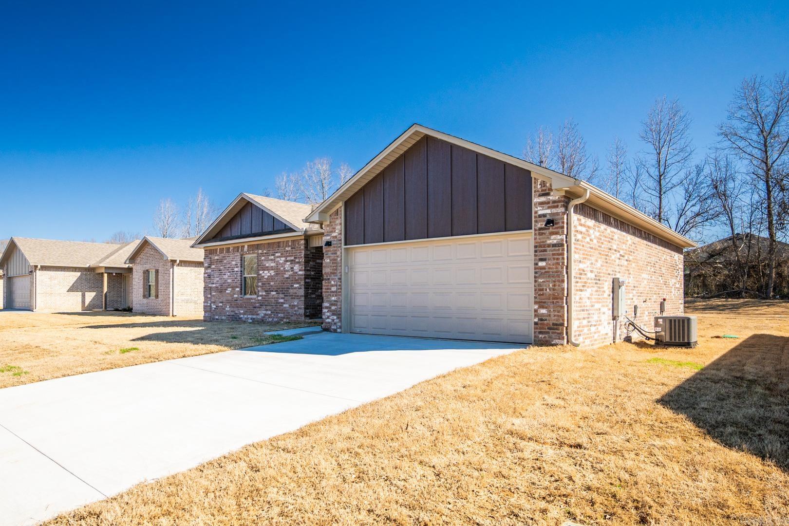 MAGNOLIA ESTATES - Residential