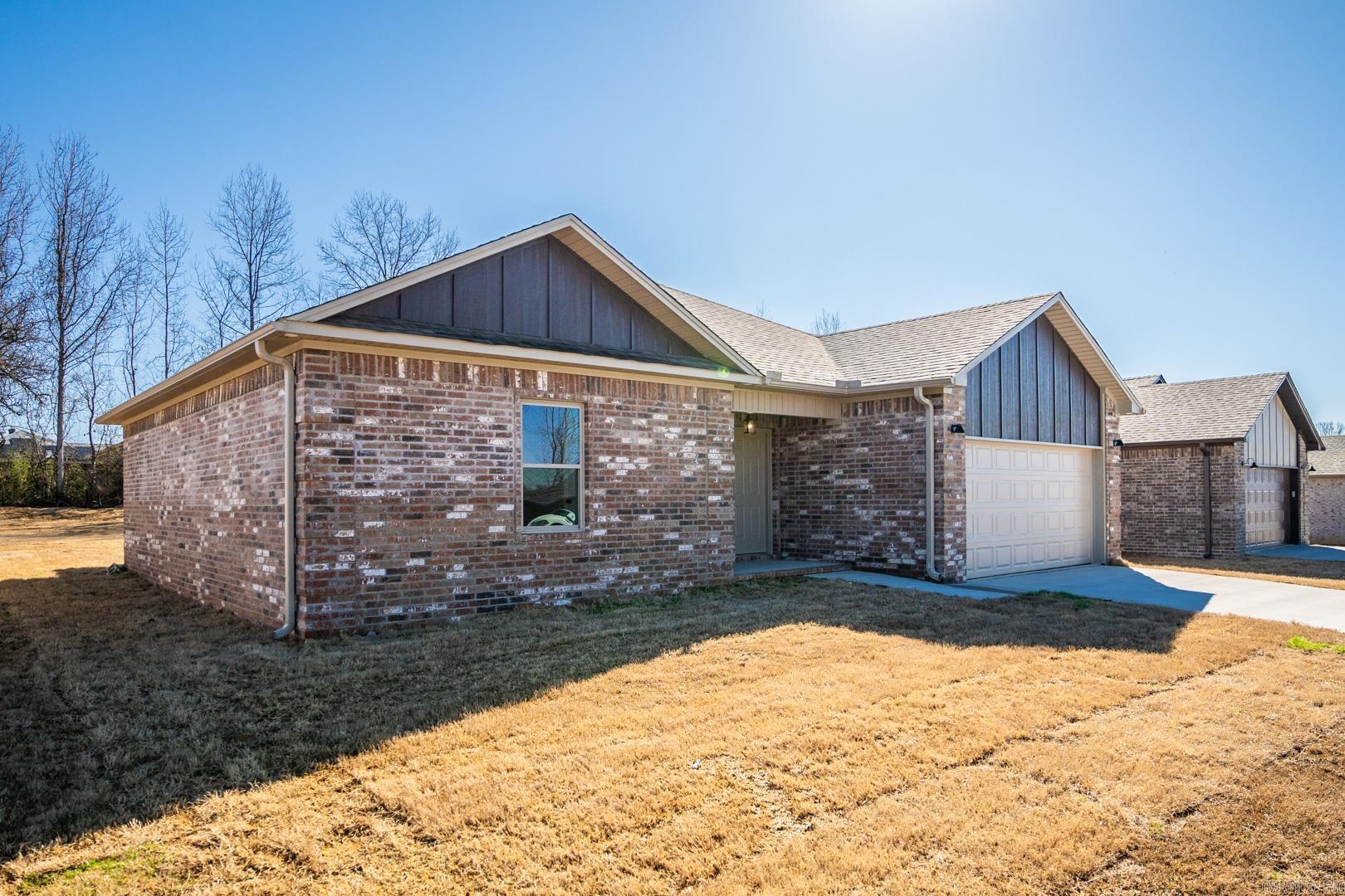 MAGNOLIA ESTATES - Residential