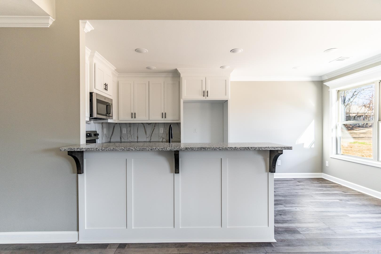 MAGNOLIA ESTATES - Residential