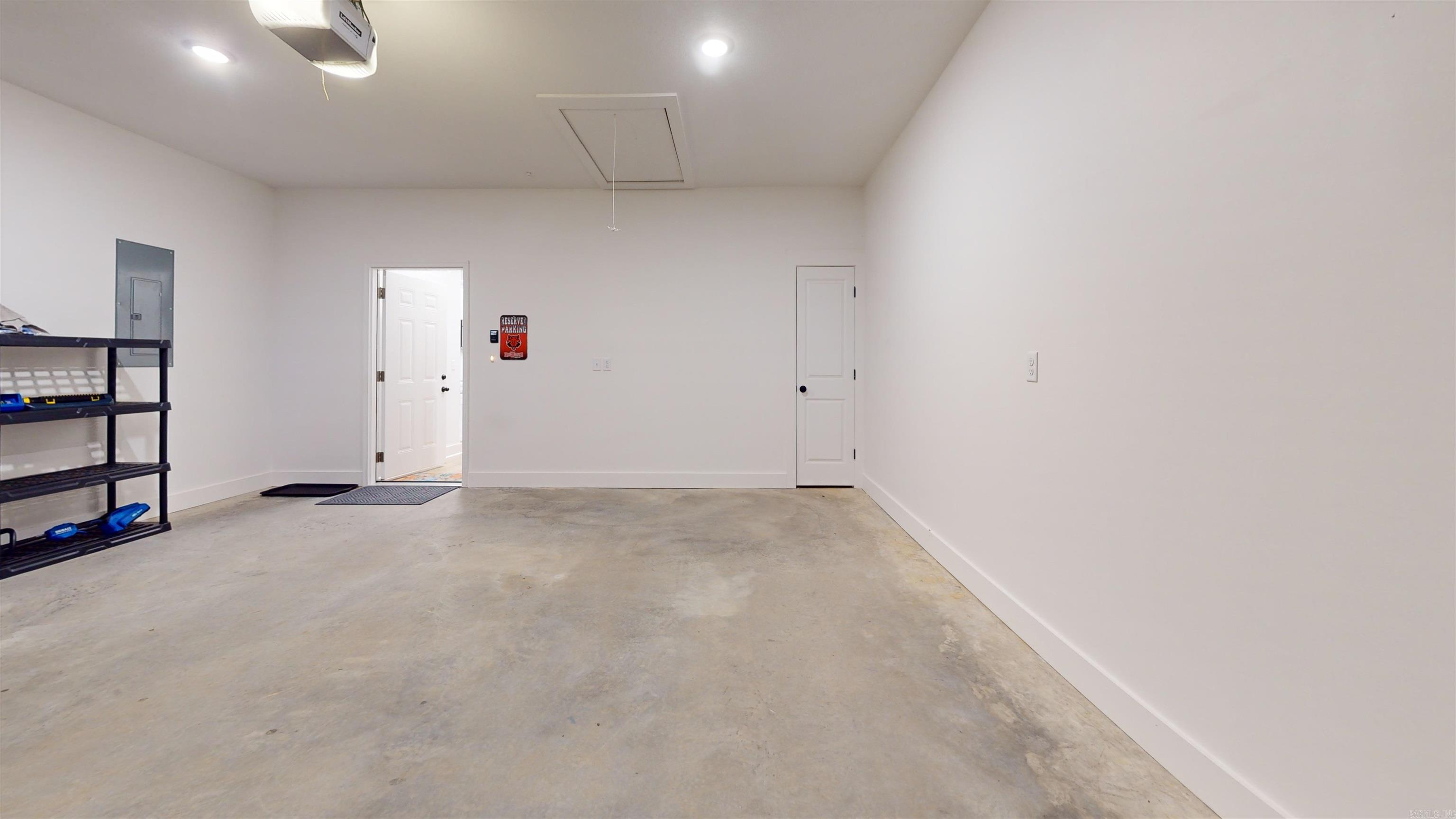 WINDSOR LANDING - Residential