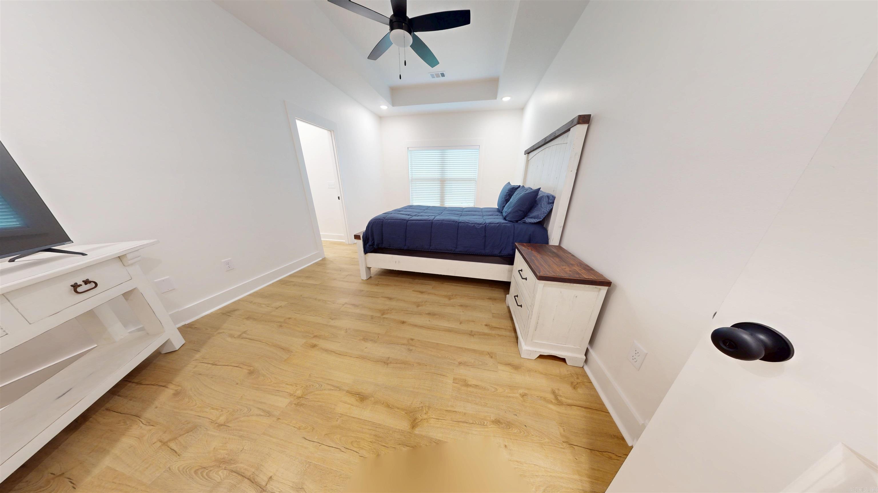 WINDSOR LANDING - Residential