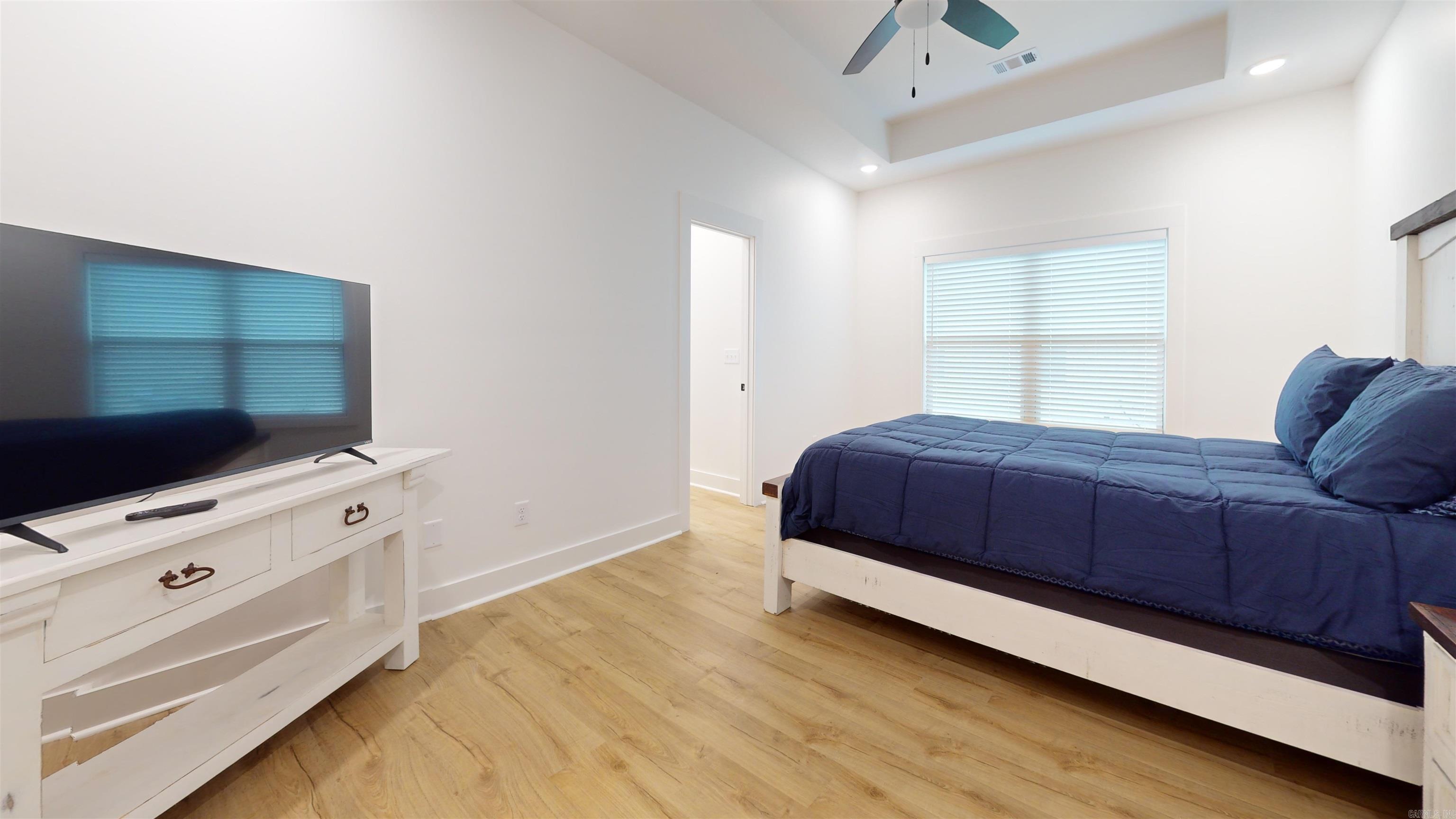 WINDSOR LANDING - Residential