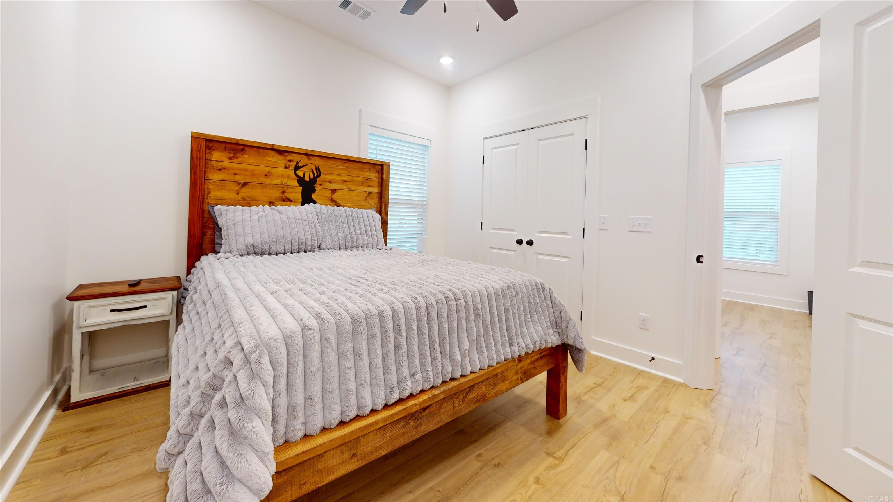 WINDSOR LANDING - Residential