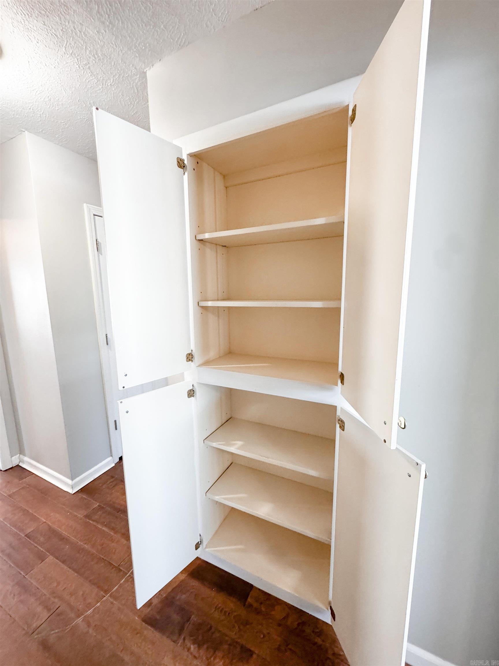 WOODBRIDGE - Residential