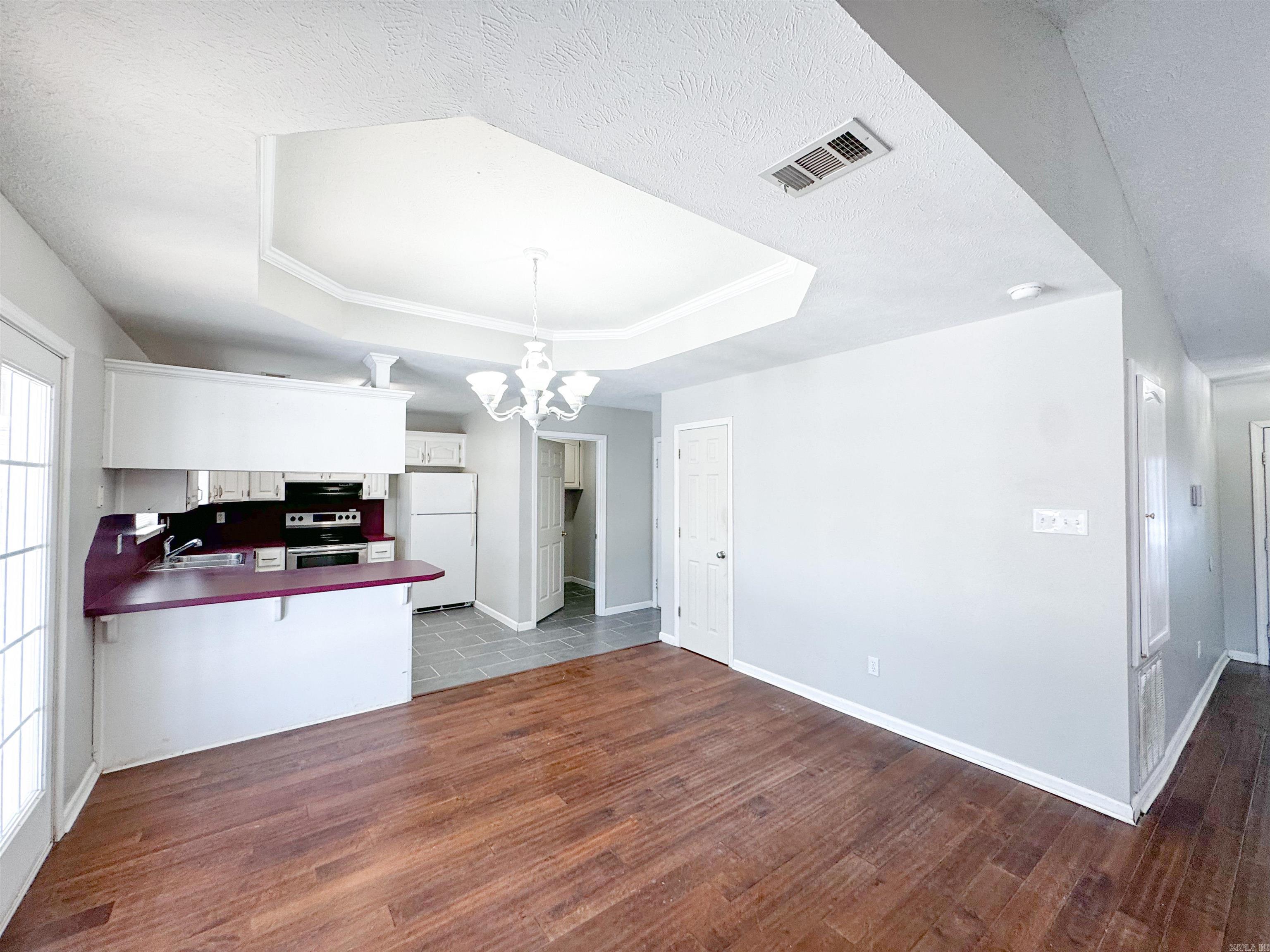 WOODBRIDGE - Residential