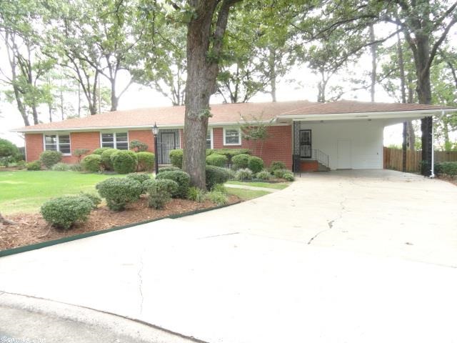 Remodeled one level home in the heart of Little Rock. Minutes to lots of shopping, downtown Little Rock & North Little Rock, West Little Rock and UAMS. Updates-hardwood flooring, tile flooring, remodeled kitchen, lighting and more. Very large lot with a sprinkler system, large deck and a fenced yard. Large master bedroom and bathroom (his and her side). Both living areas have doors going to the deck. Owner is the listing agent. Check out the photos!