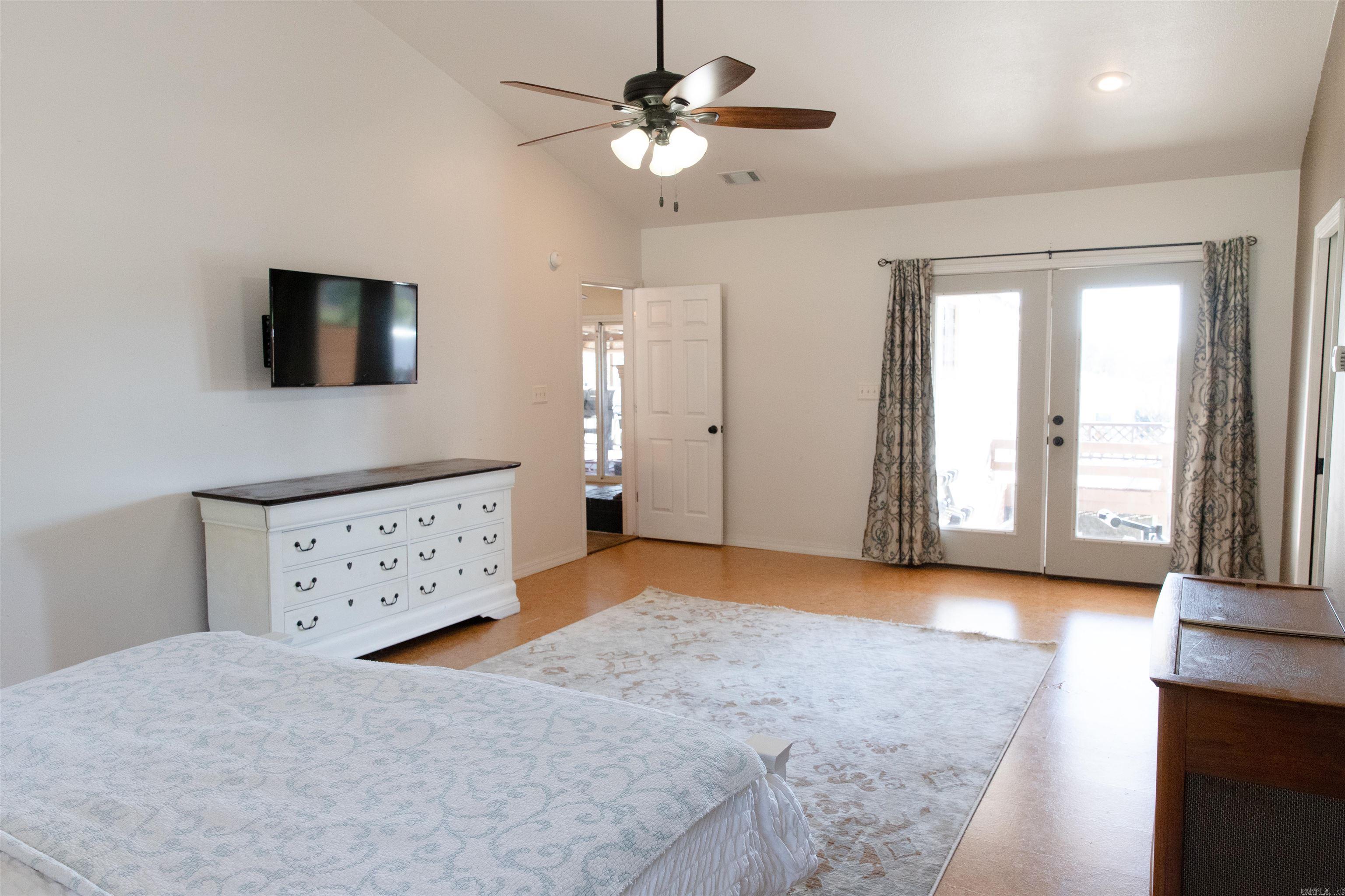 COUNTRY WOODS ESTATES - Residential