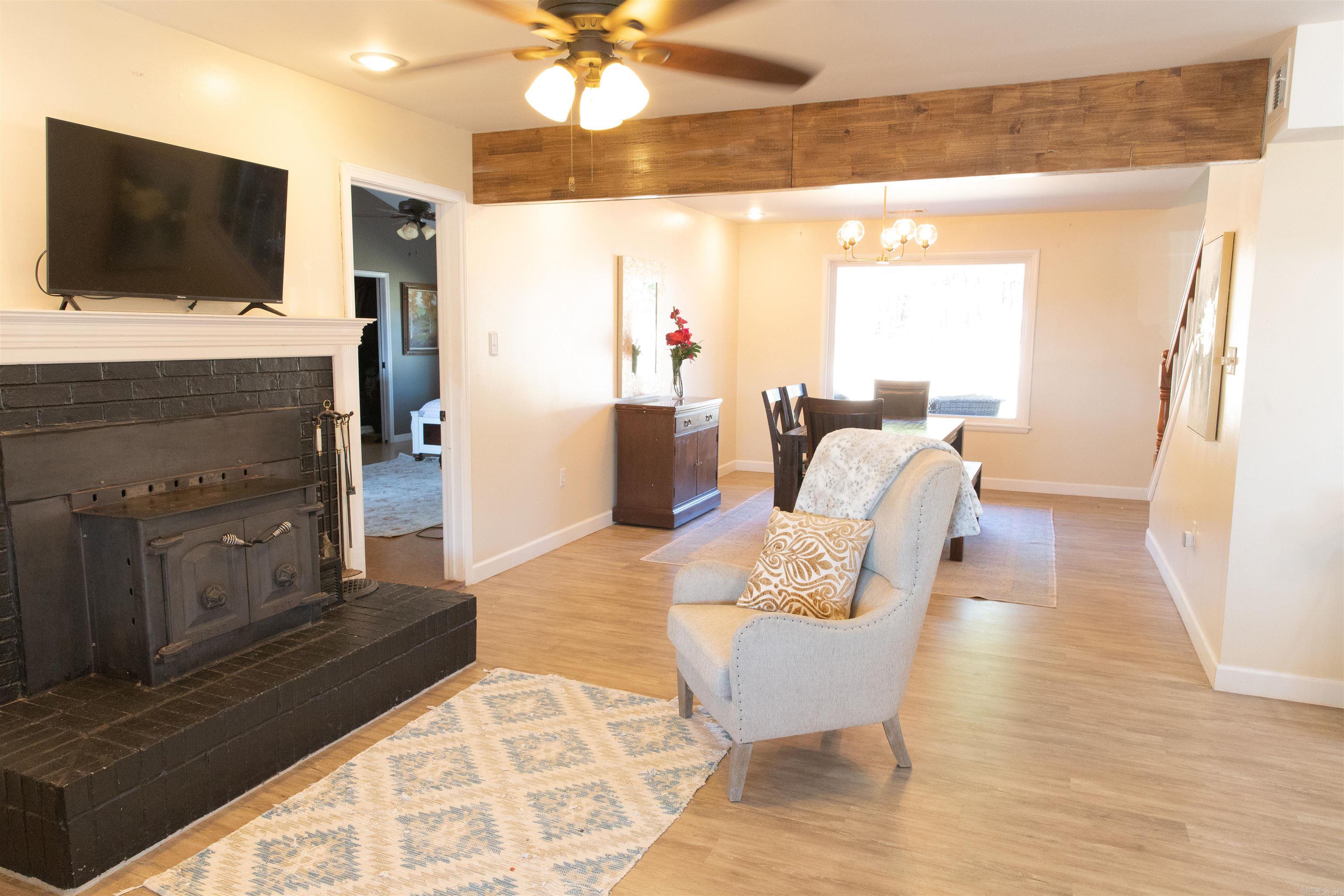 COUNTRY WOODS ESTATES - Residential