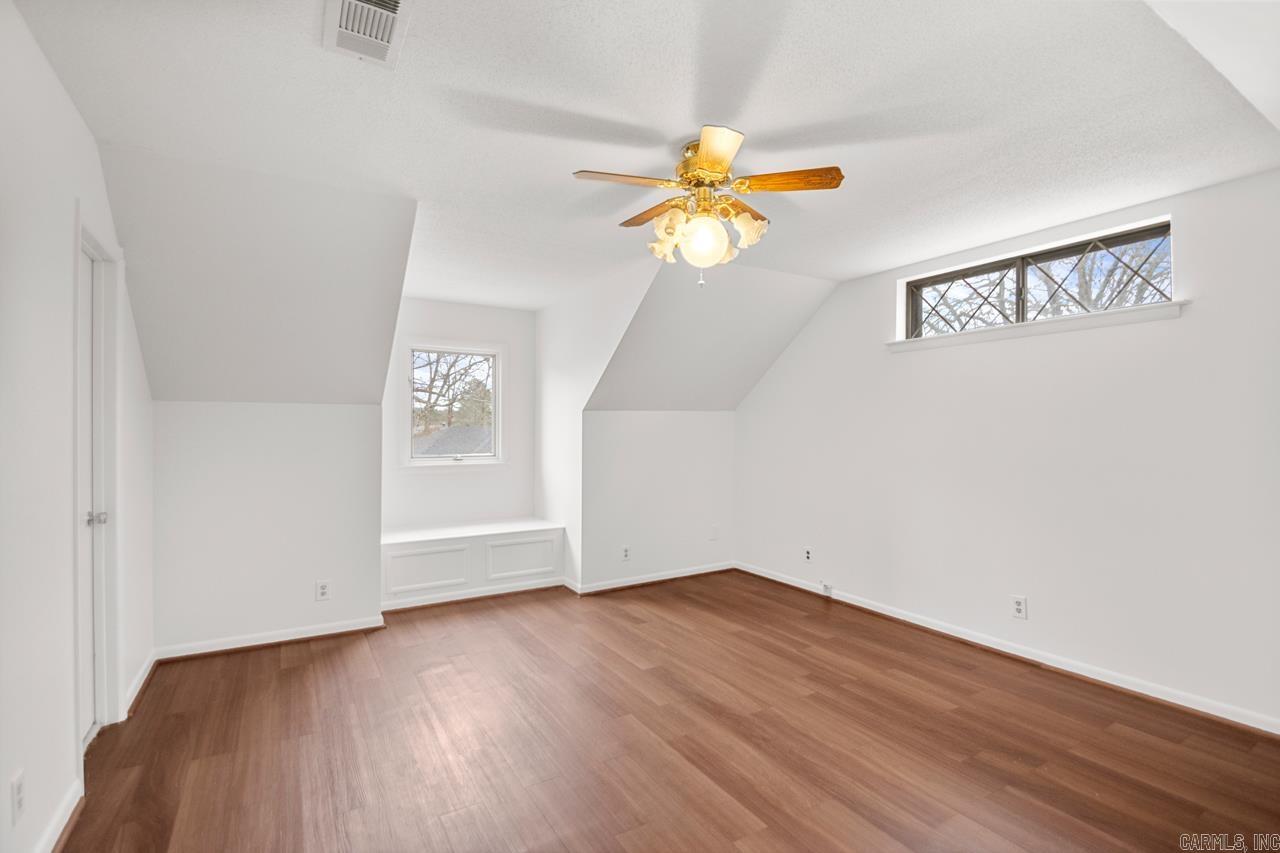 COLONY WEST - Residential