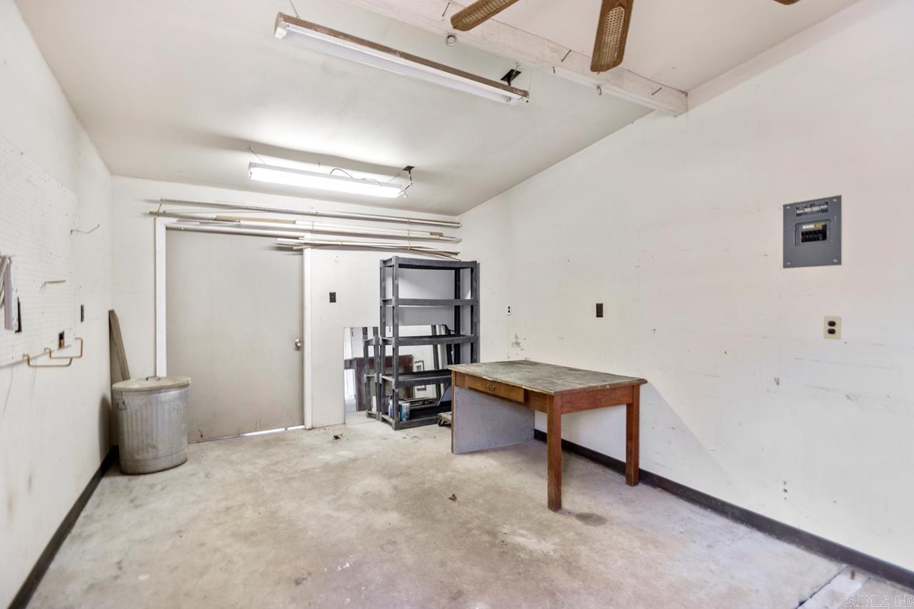 COLONY WEST - Residential