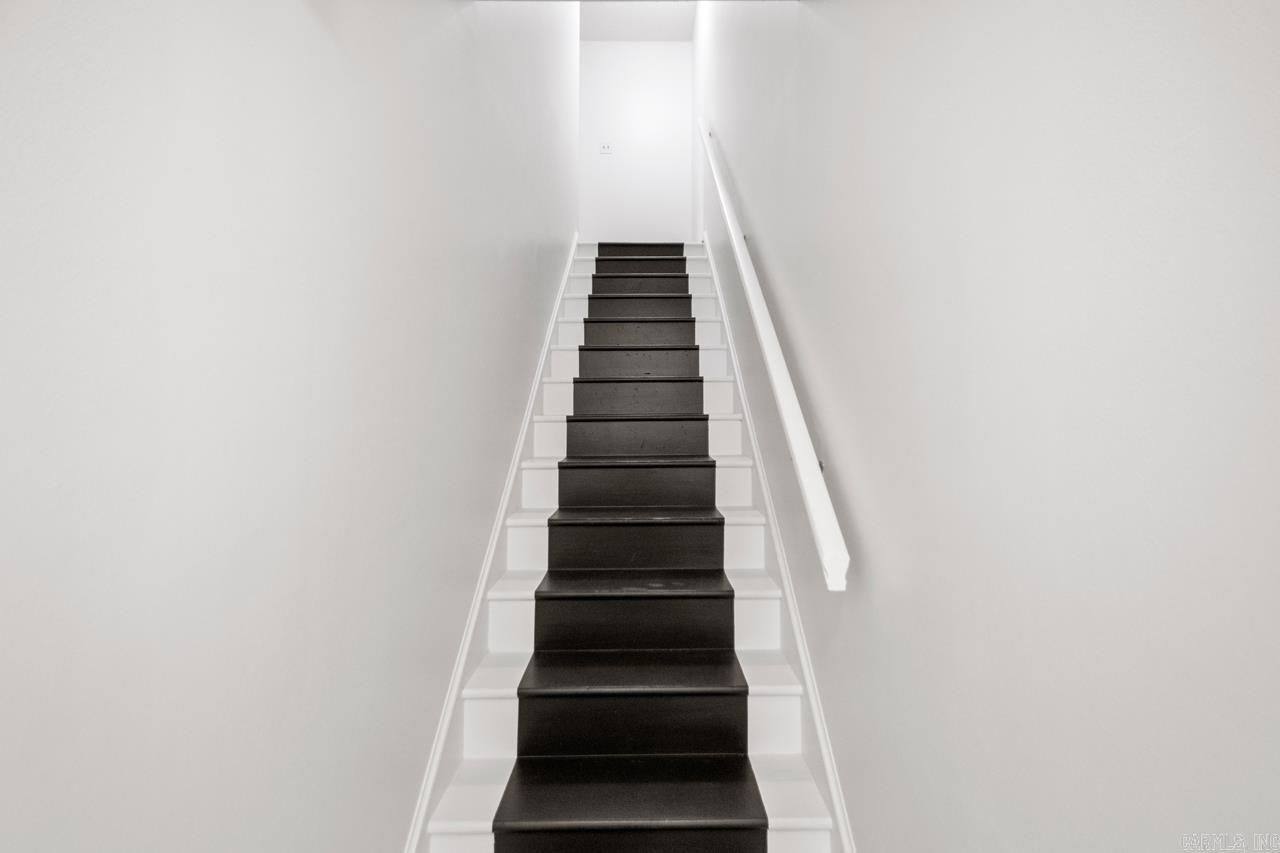 COLONY WEST - Residential