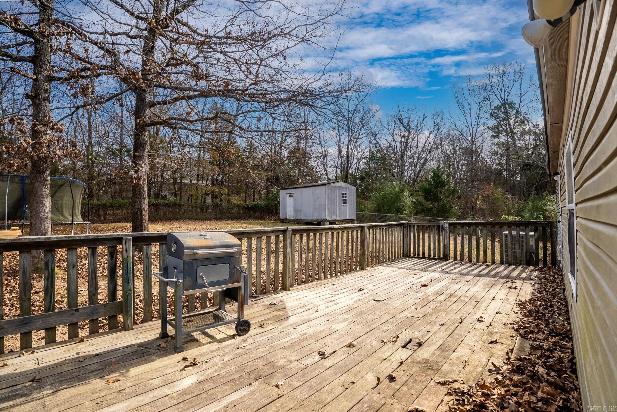 HOLLAND HILLS - Residential