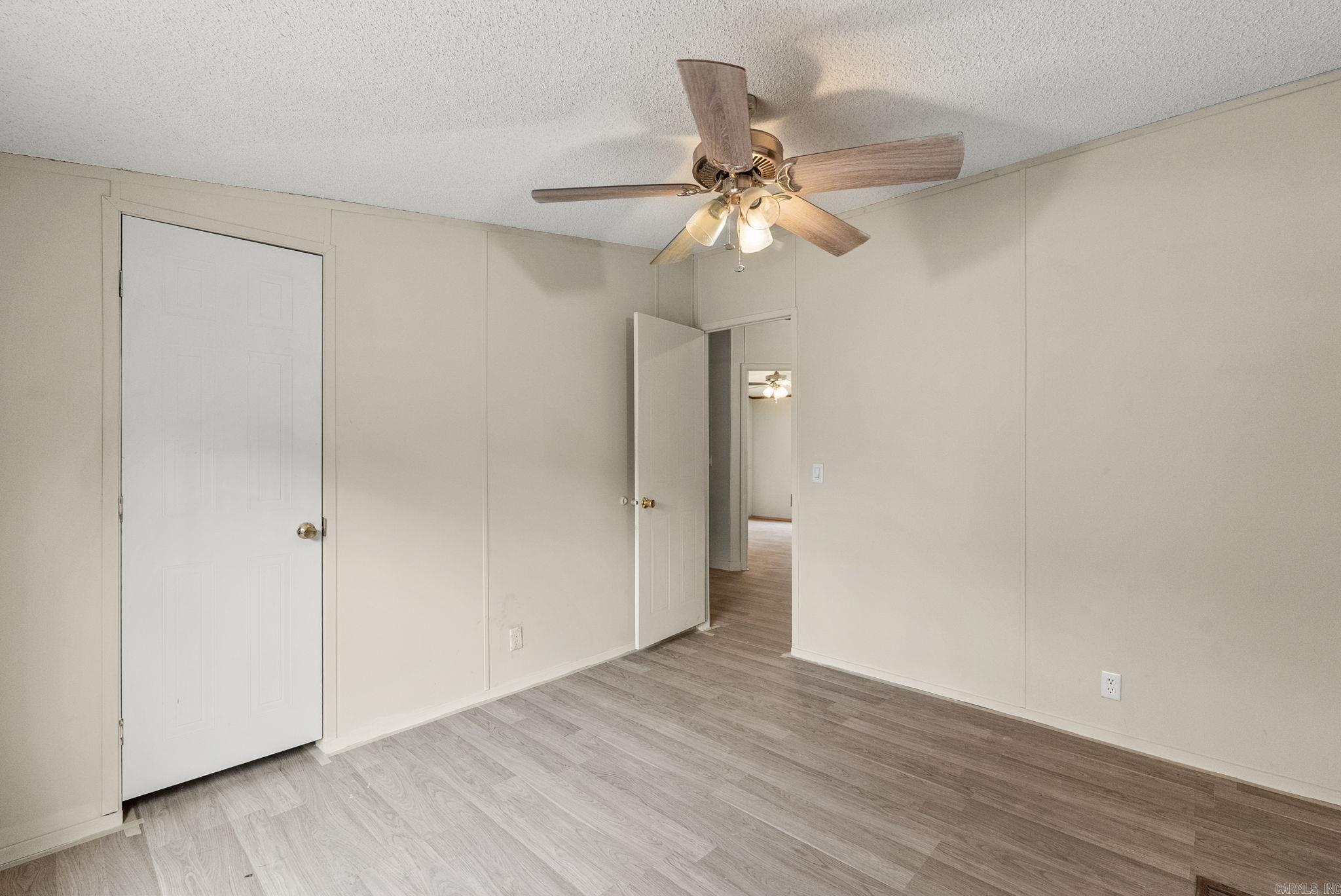 HOLLAND HILLS - Residential