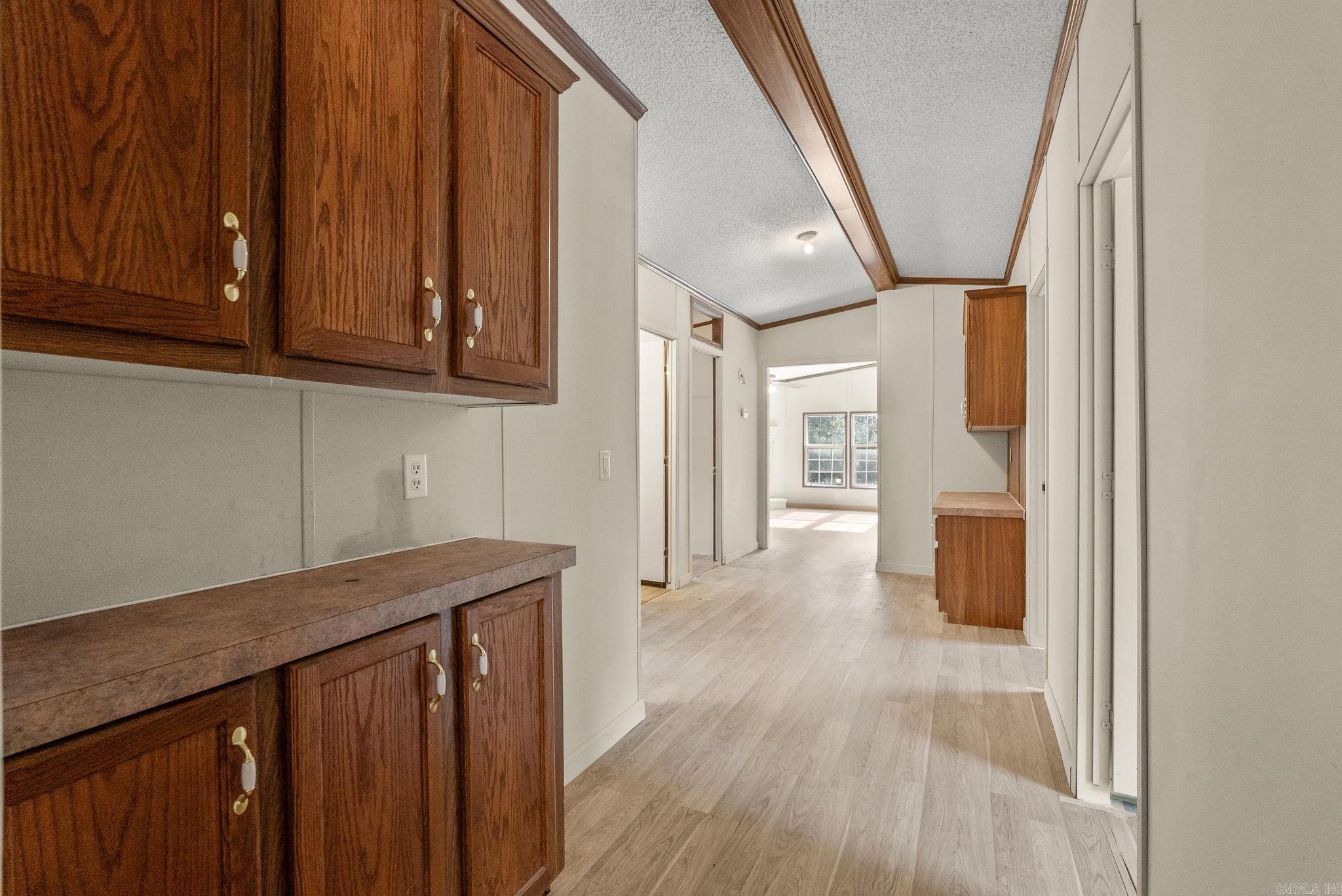 HOLLAND HILLS - Residential