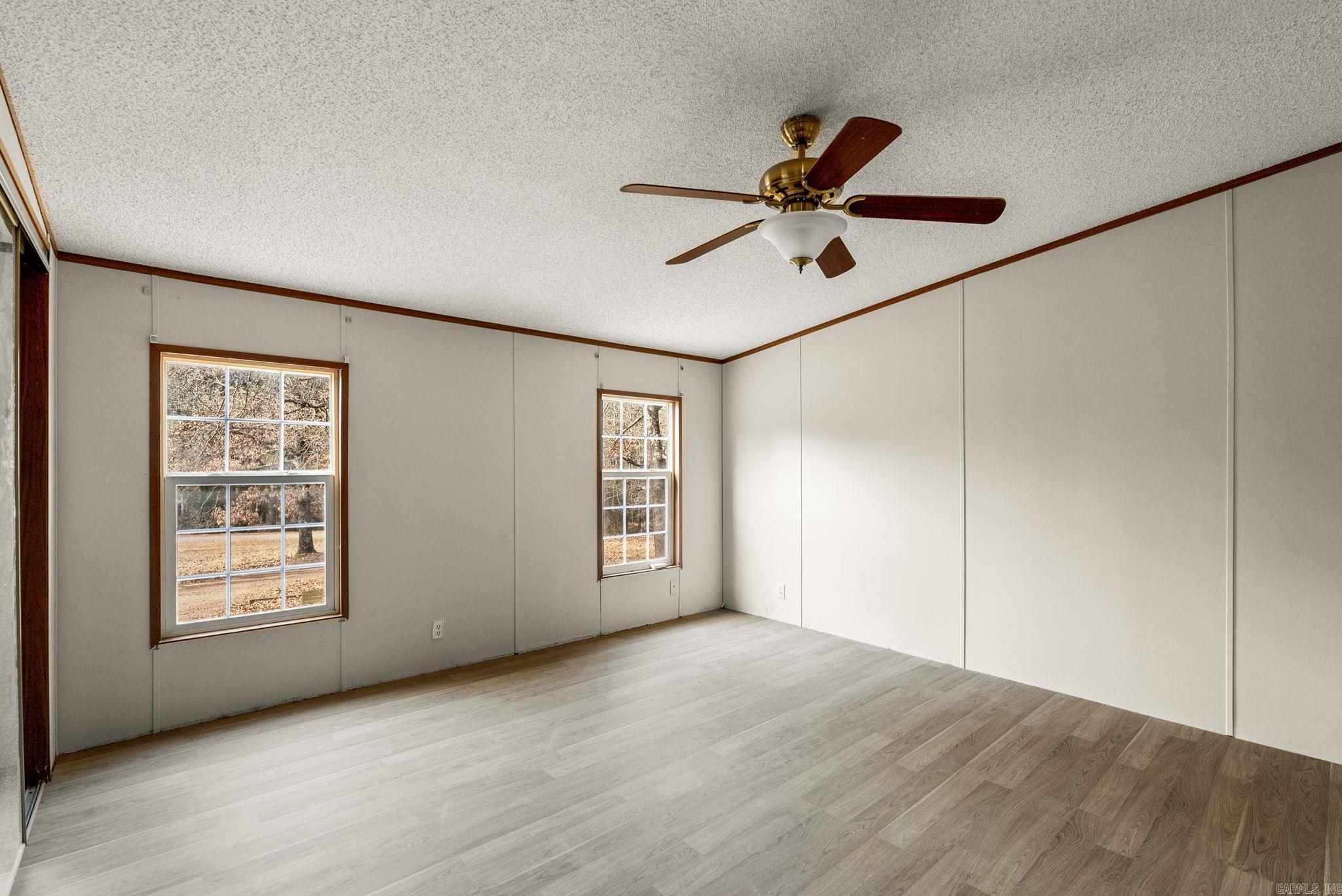 HOLLAND HILLS - Residential