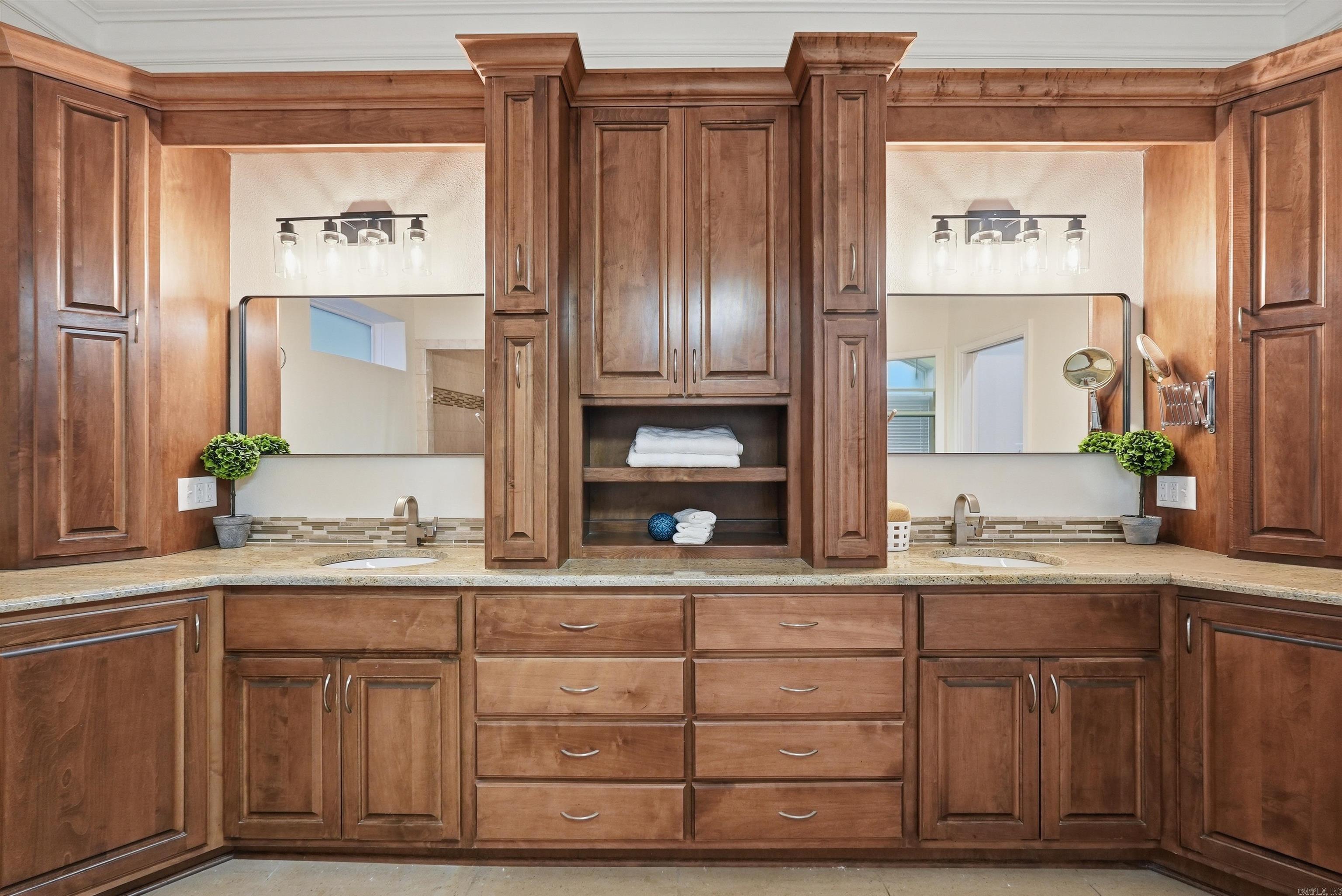 HURRICANE LAKE EST - Residential