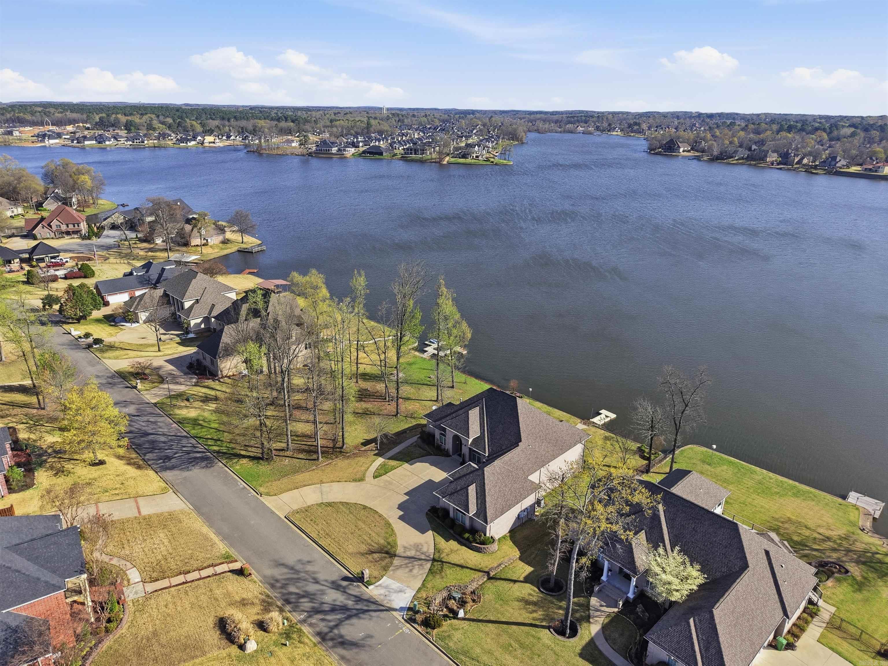 HURRICANE LAKE EST - Residential