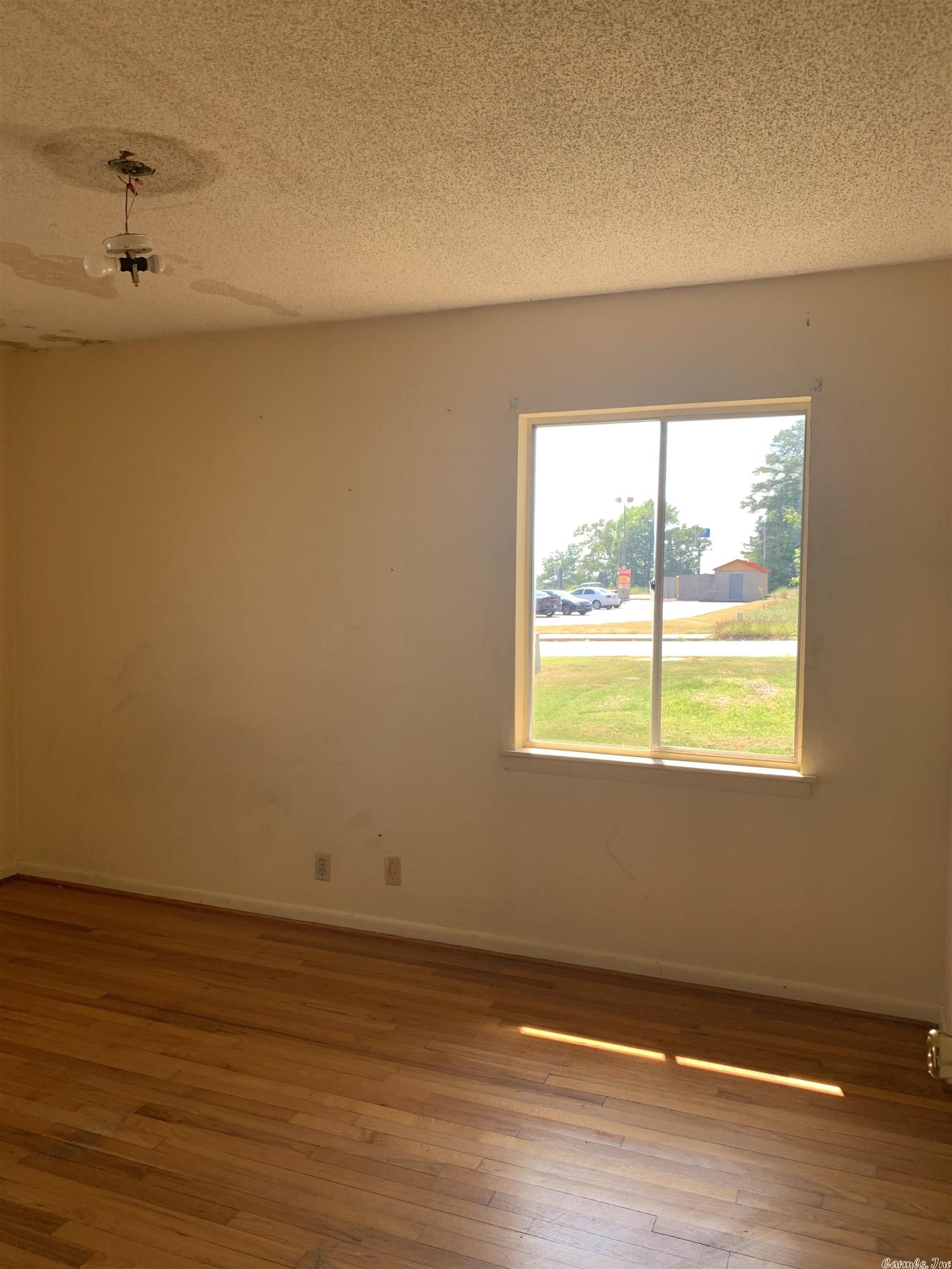 nil - Commercial Sale