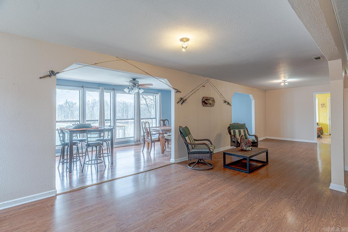 CURRENT RIVER ACRES - Residential