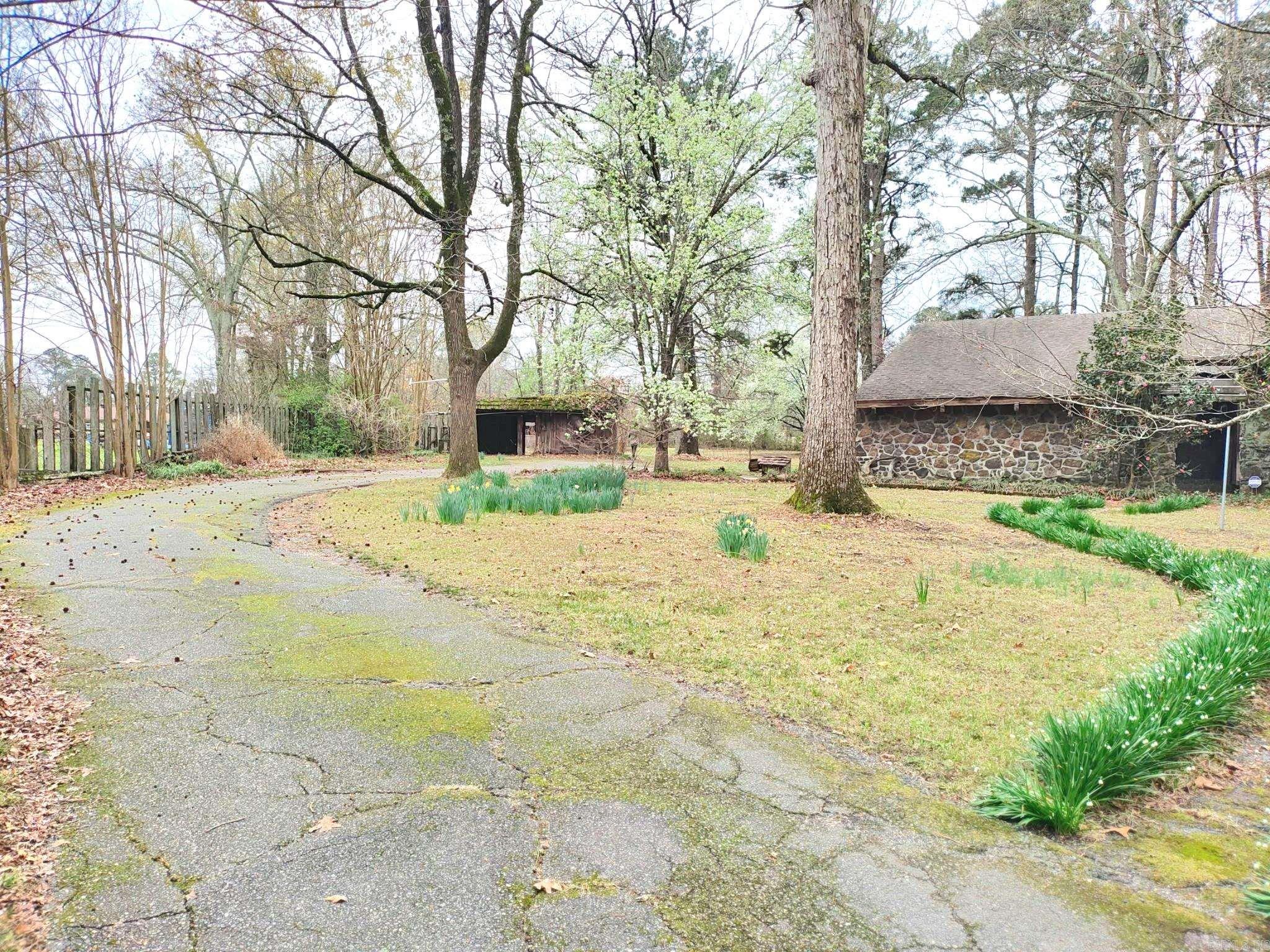 CLEMENT ACRES - Residential