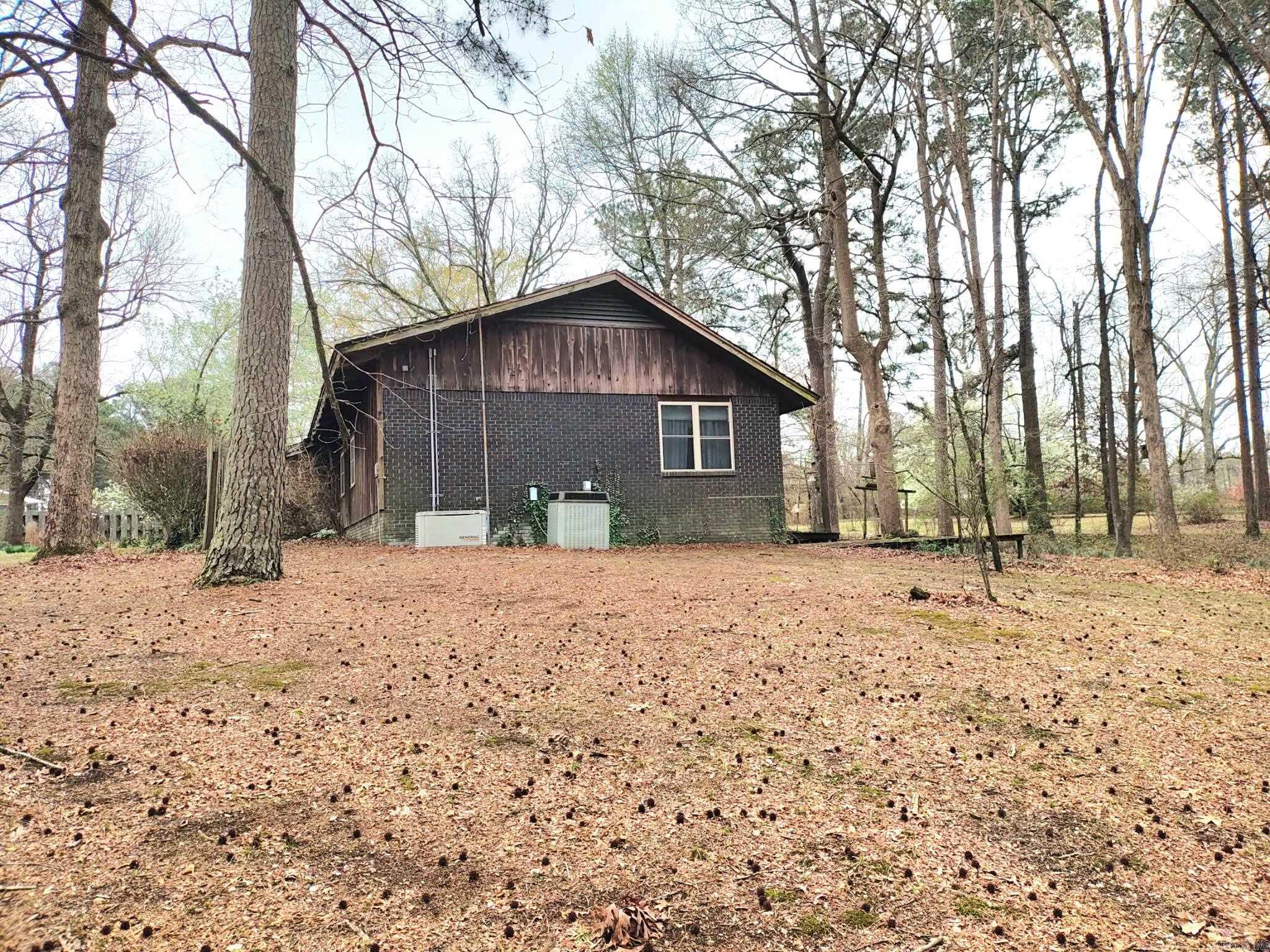 CLEMENT ACRES - Residential