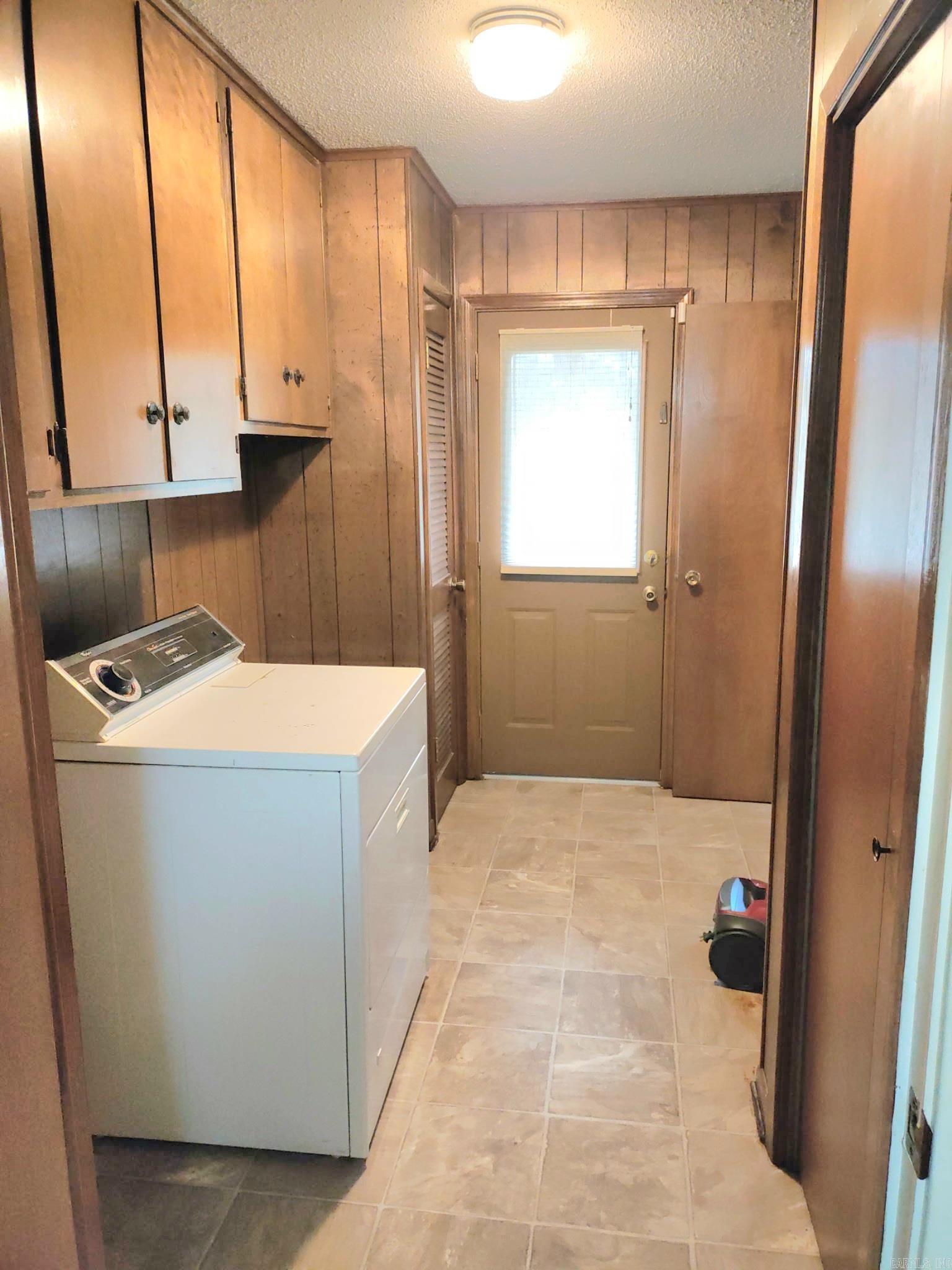 CLEMENT ACRES - Residential