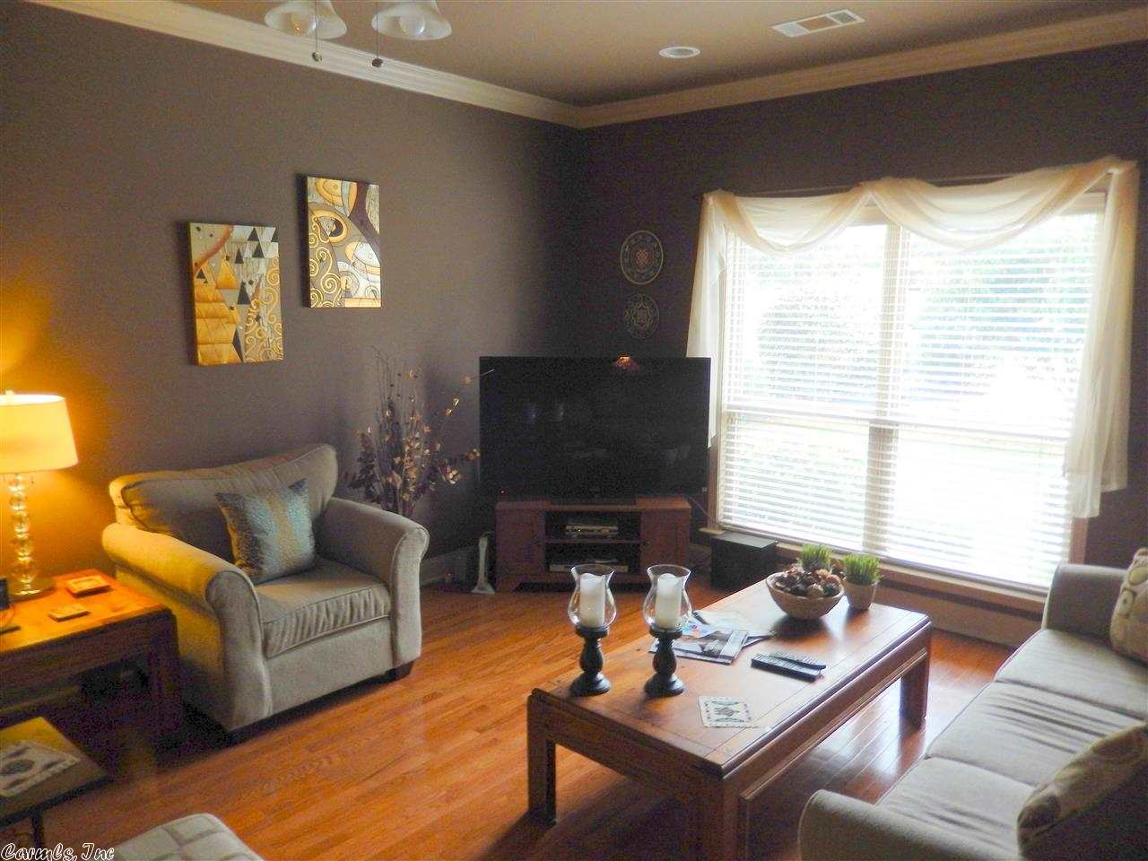 GIBRALTER HGTS - Residential