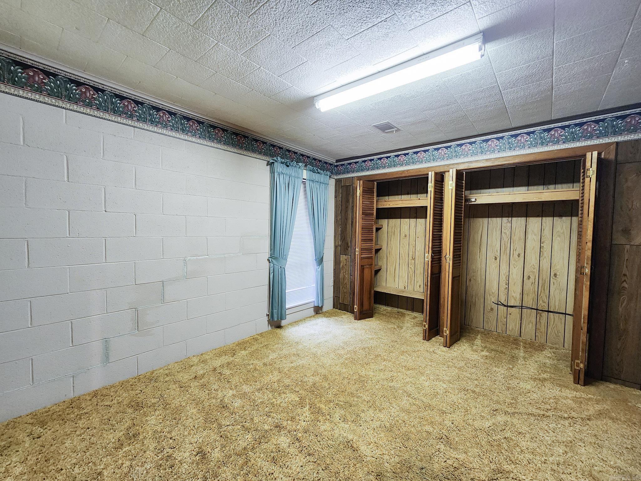 Not in Subdivision - Residential Lease