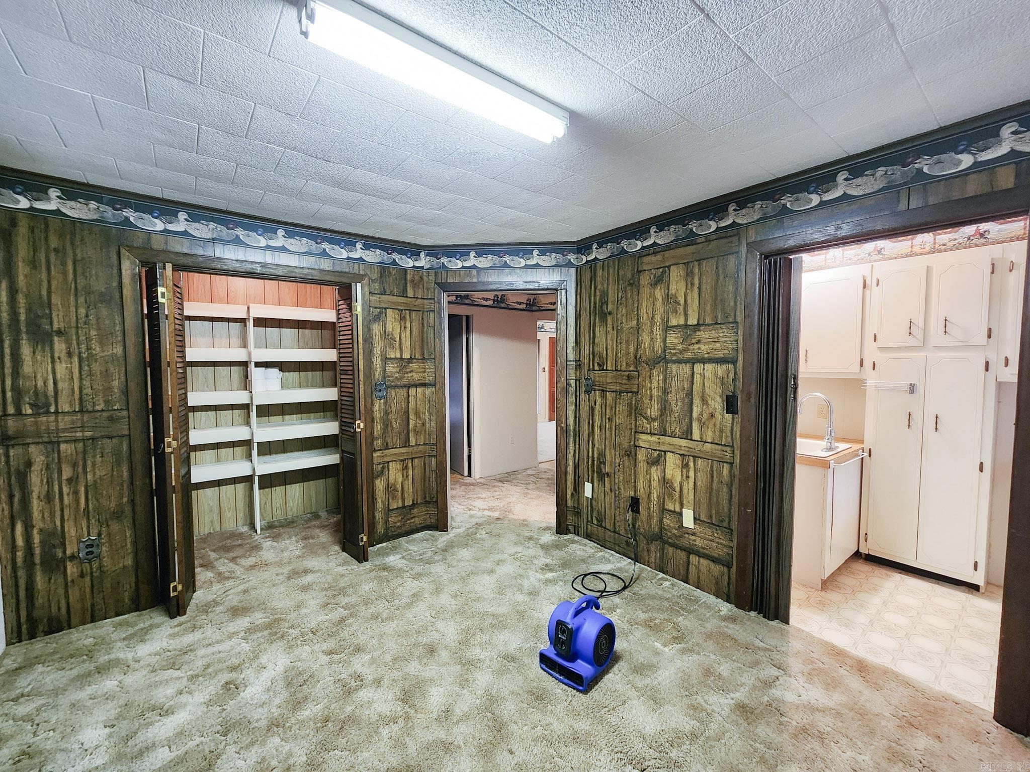 Not in Subdivision - Residential Lease