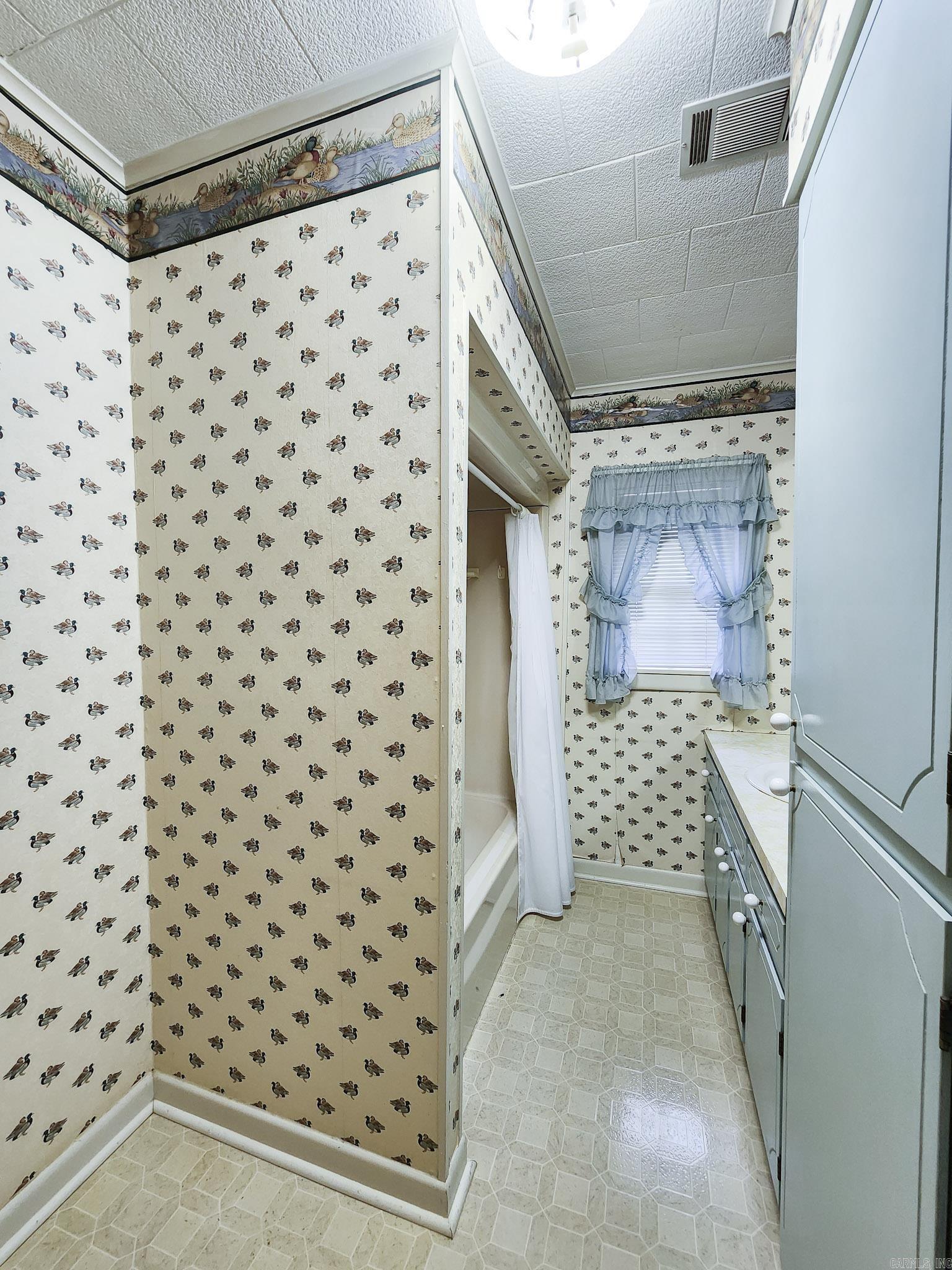 Not in Subdivision - Residential Lease