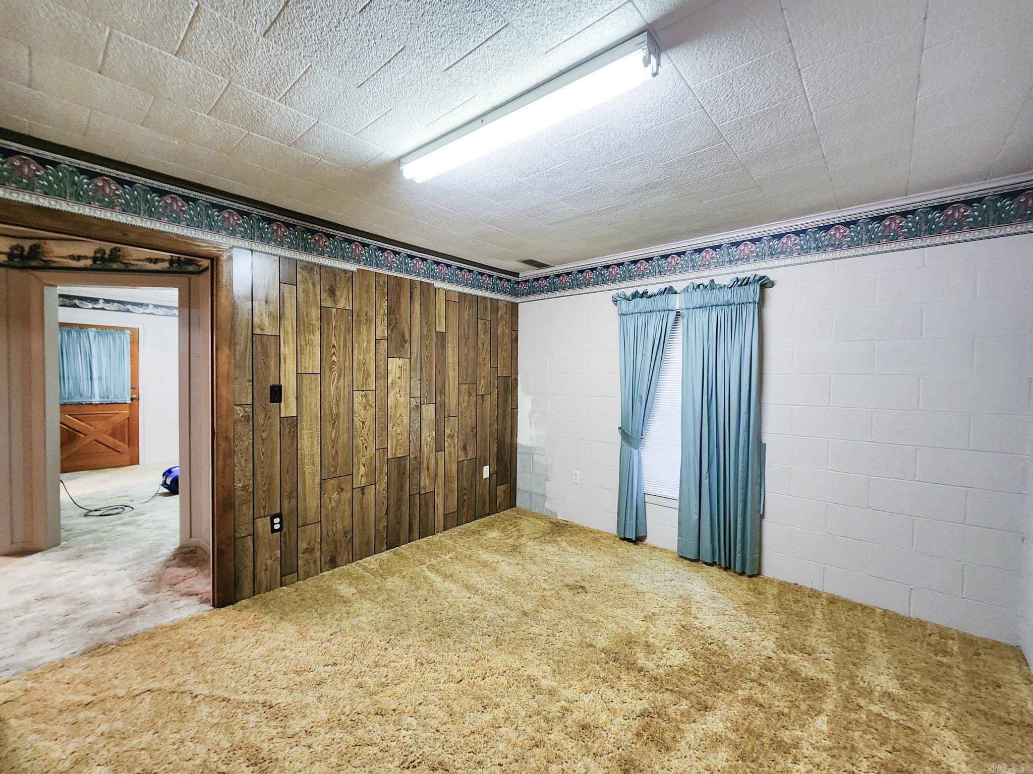 Not in Subdivision - Residential Lease