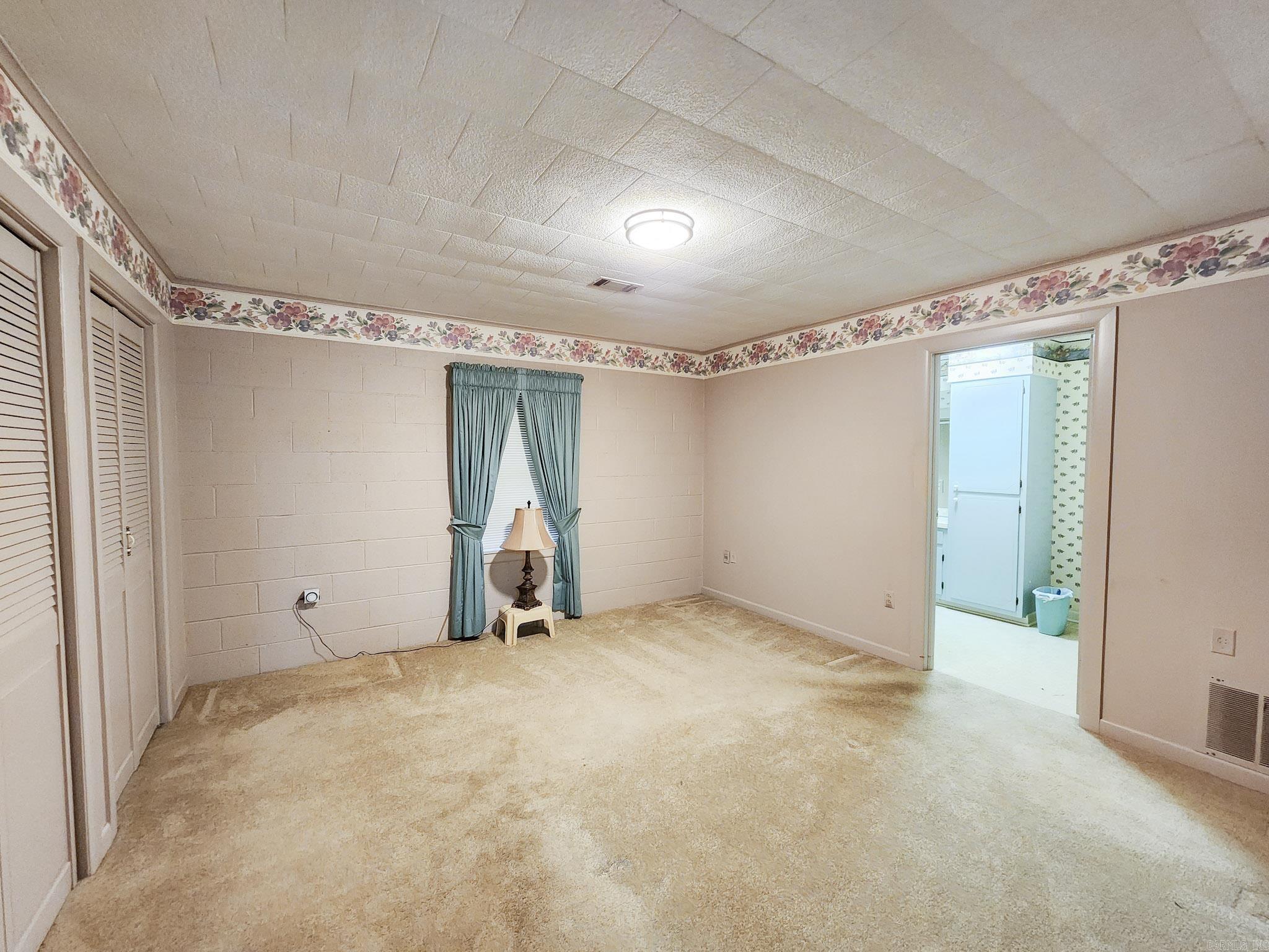 Not in Subdivision - Residential Lease