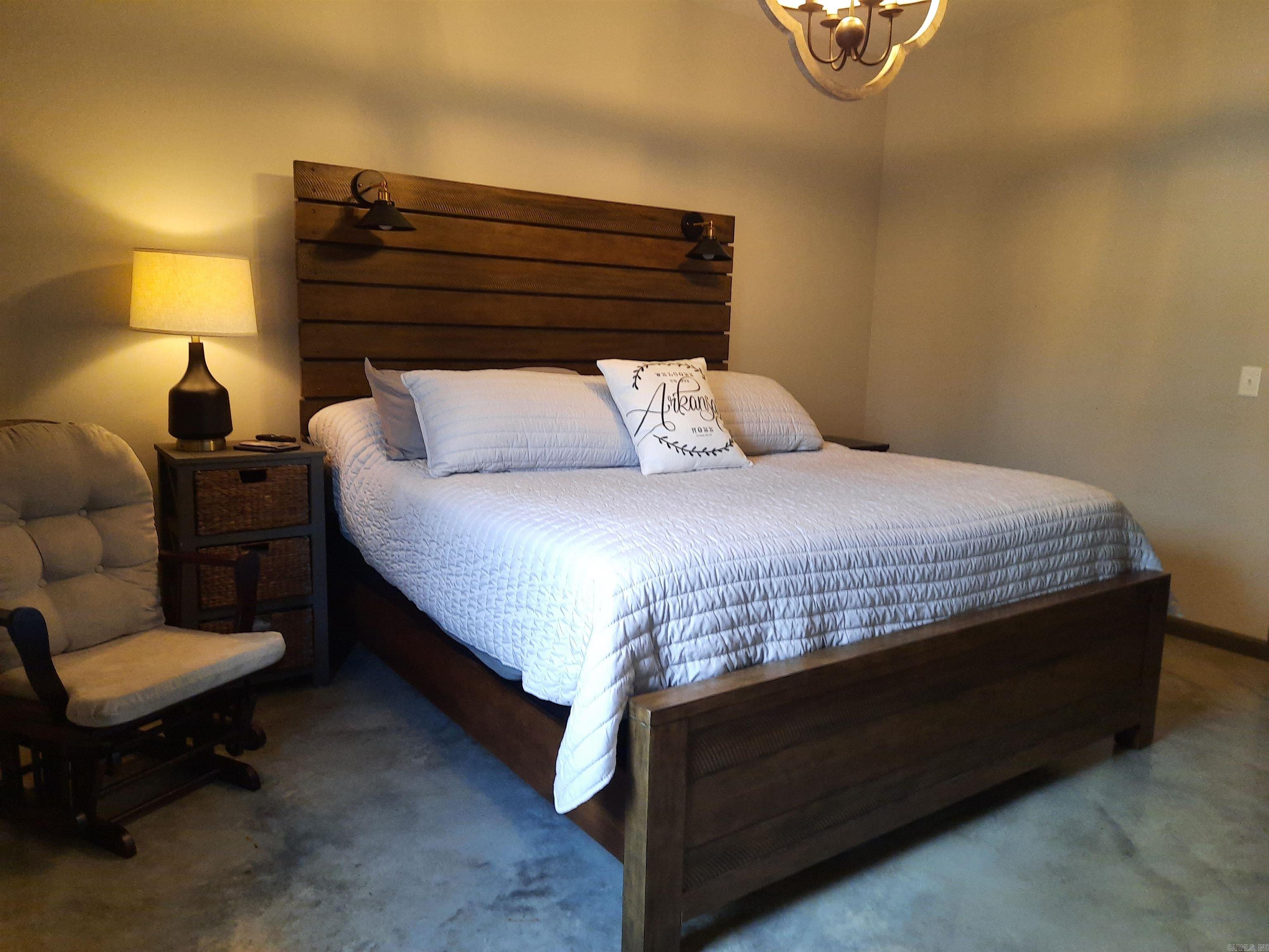 Hopper - Residential